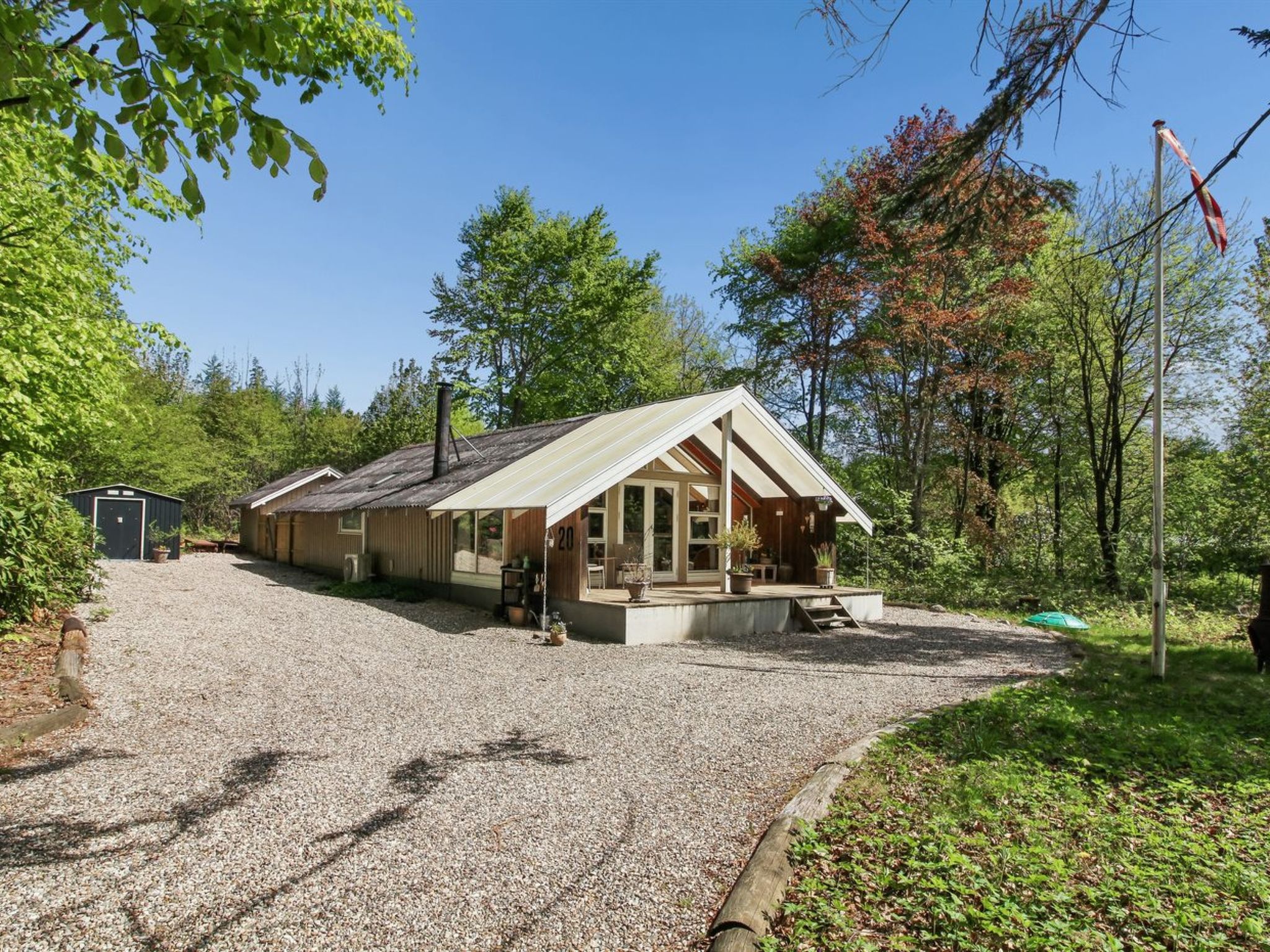 "Swenki" - 29km from the sea - Buiten