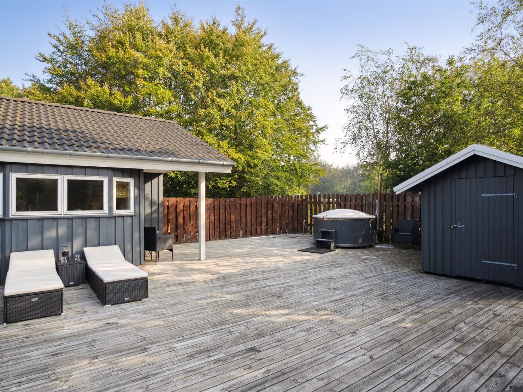 "Elif" - 30km from the sea - Buiten