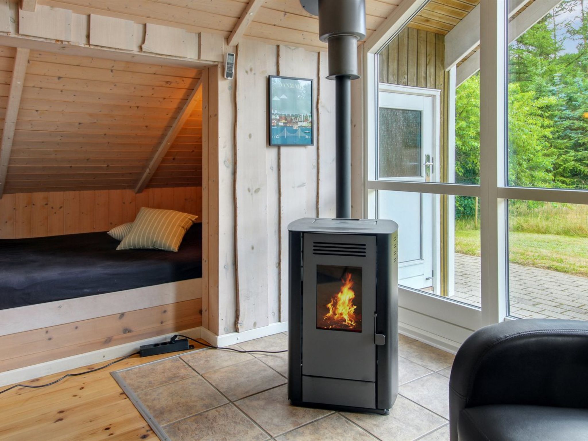 "Sanna" - 30km from the sea - Binnen
