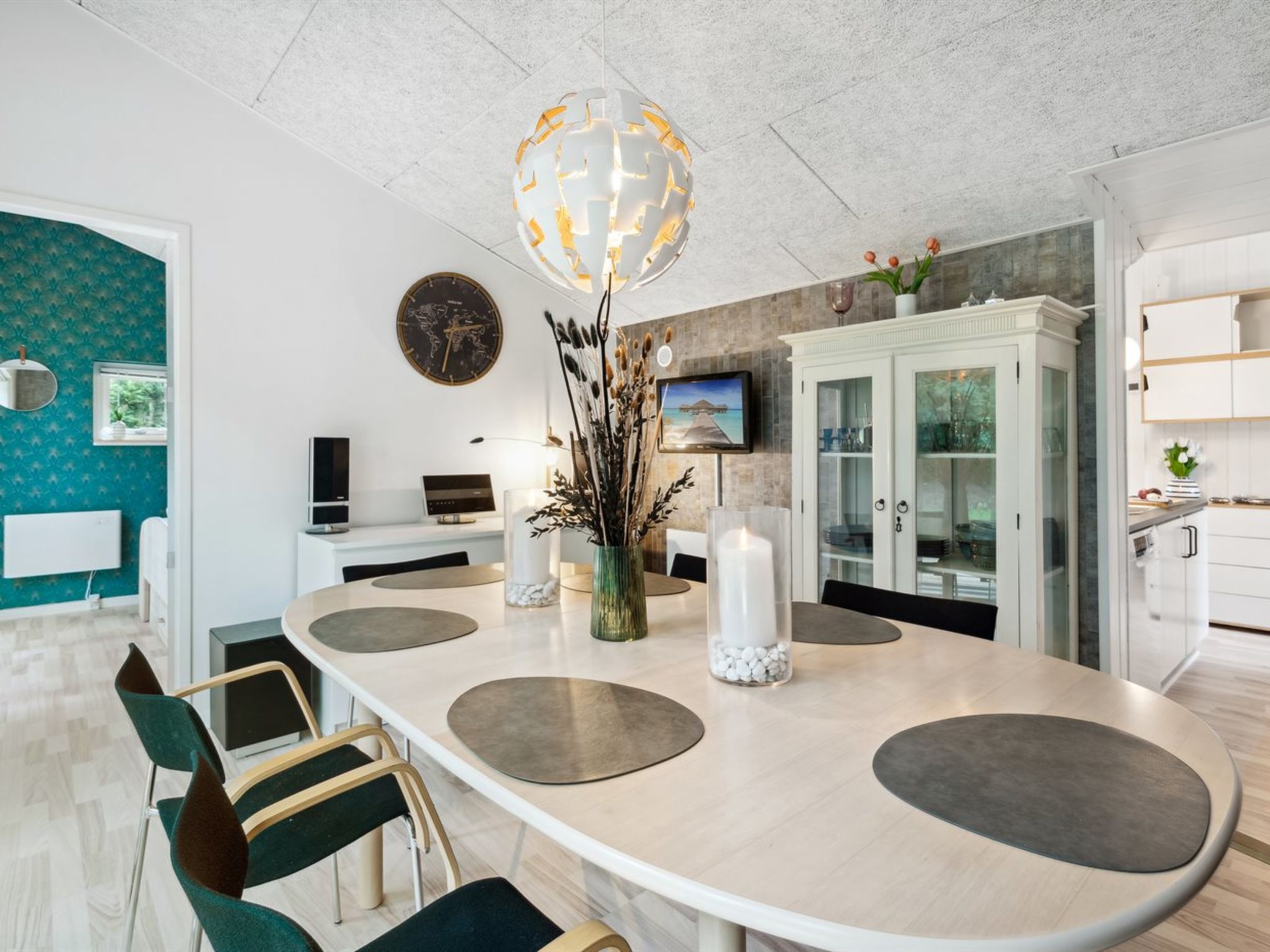 "Brynhild" - 30km from the sea - Dedans