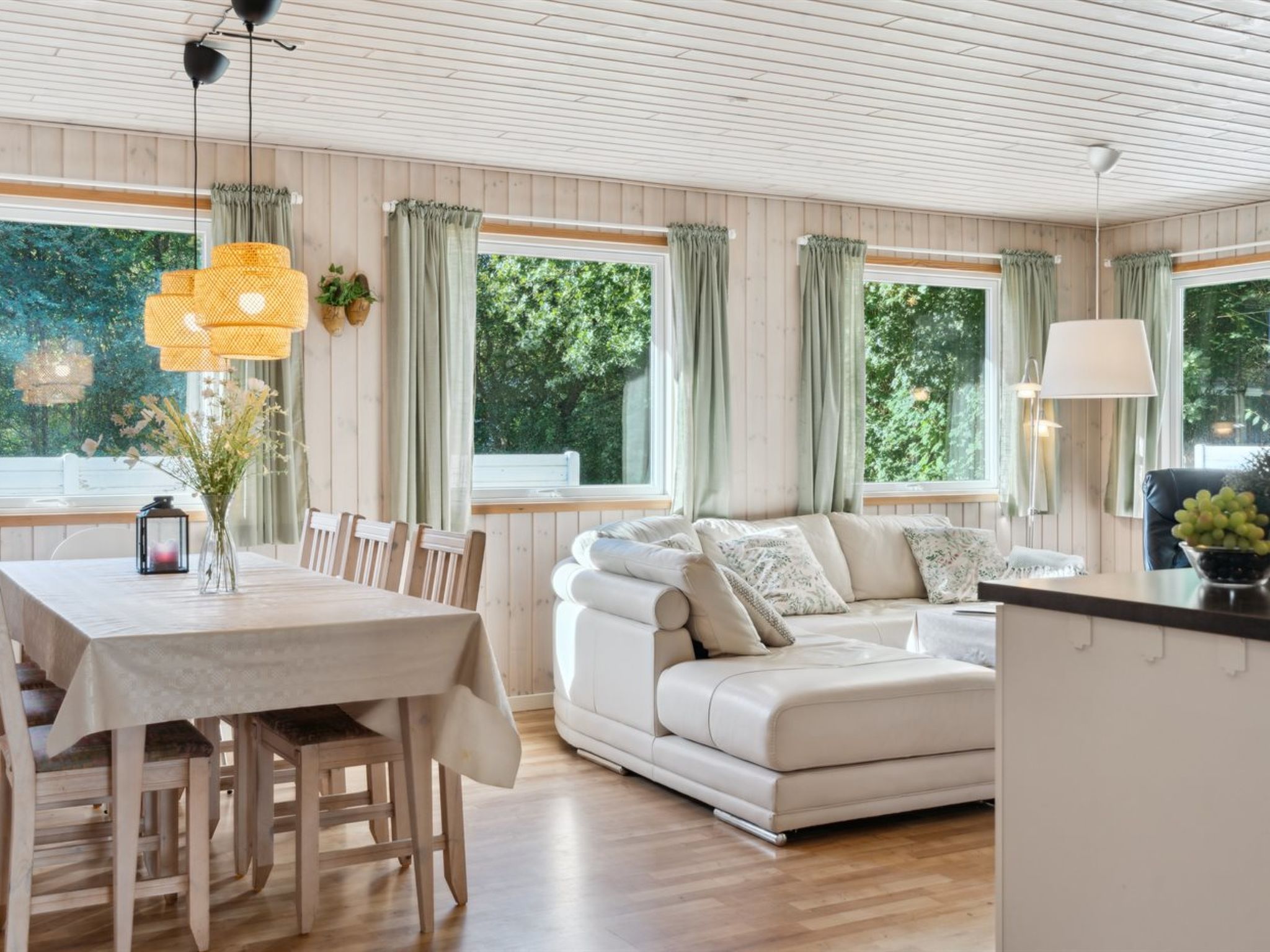"Viljo" - 30km from the sea - Binnen