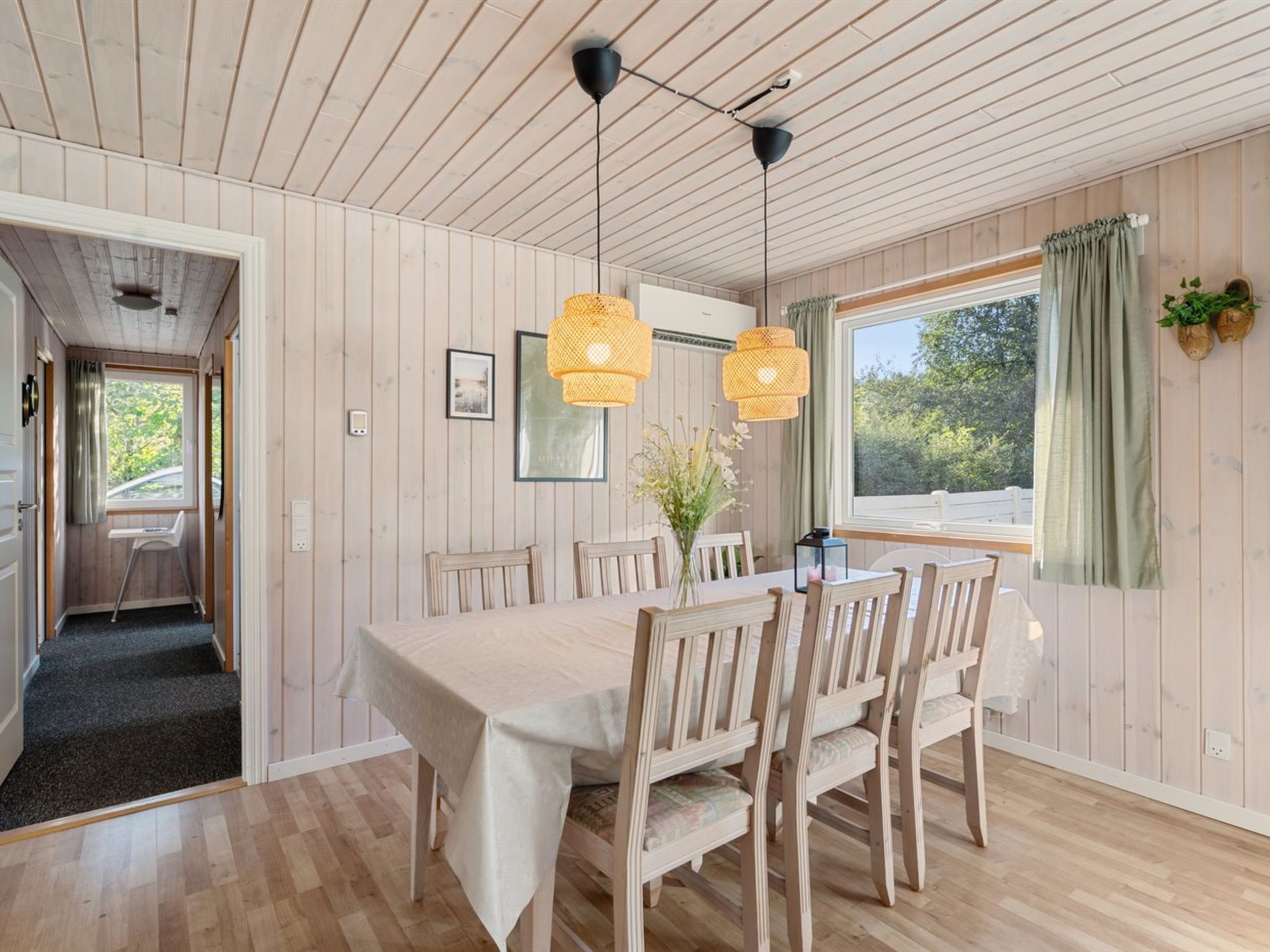 "Viljo" - 30km from the sea - Binnen