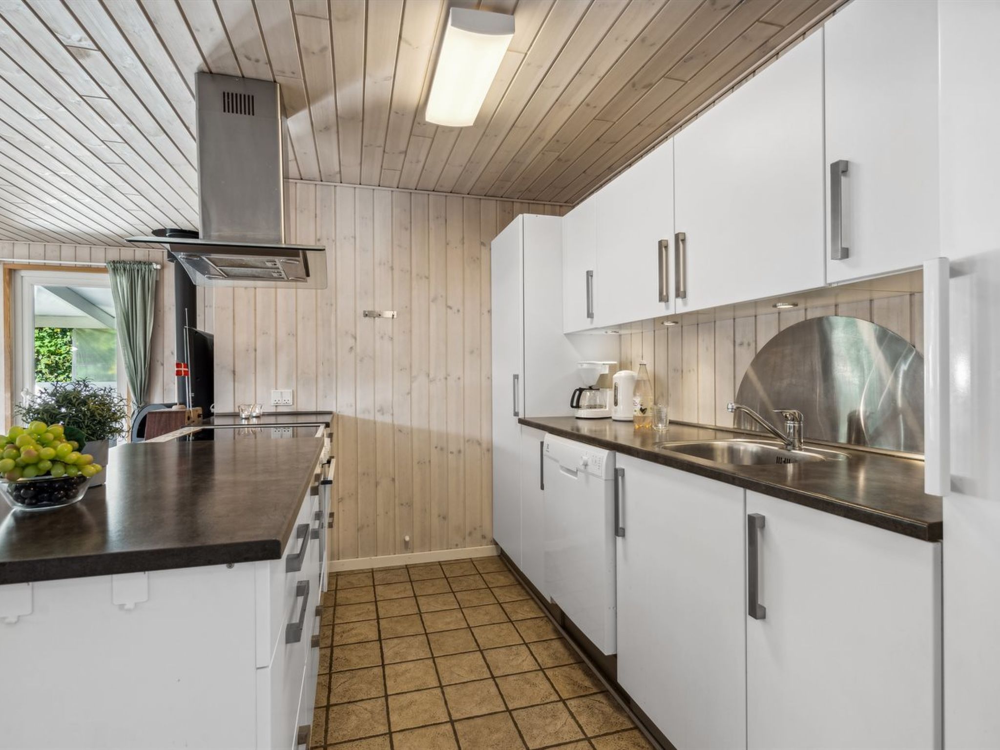"Viljo" - 30km from the sea - Binnen