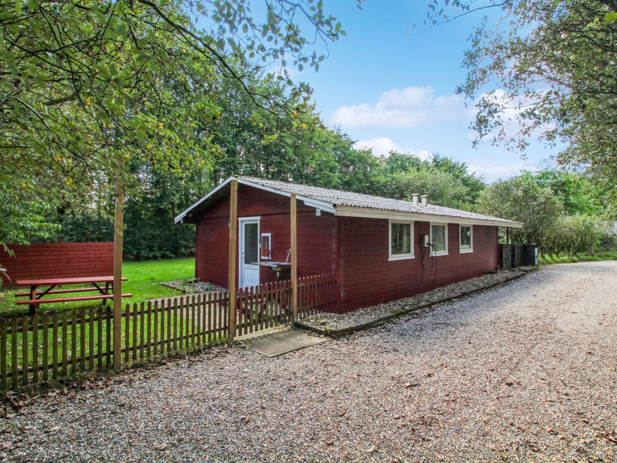 "Aage" — House (4 of 21)