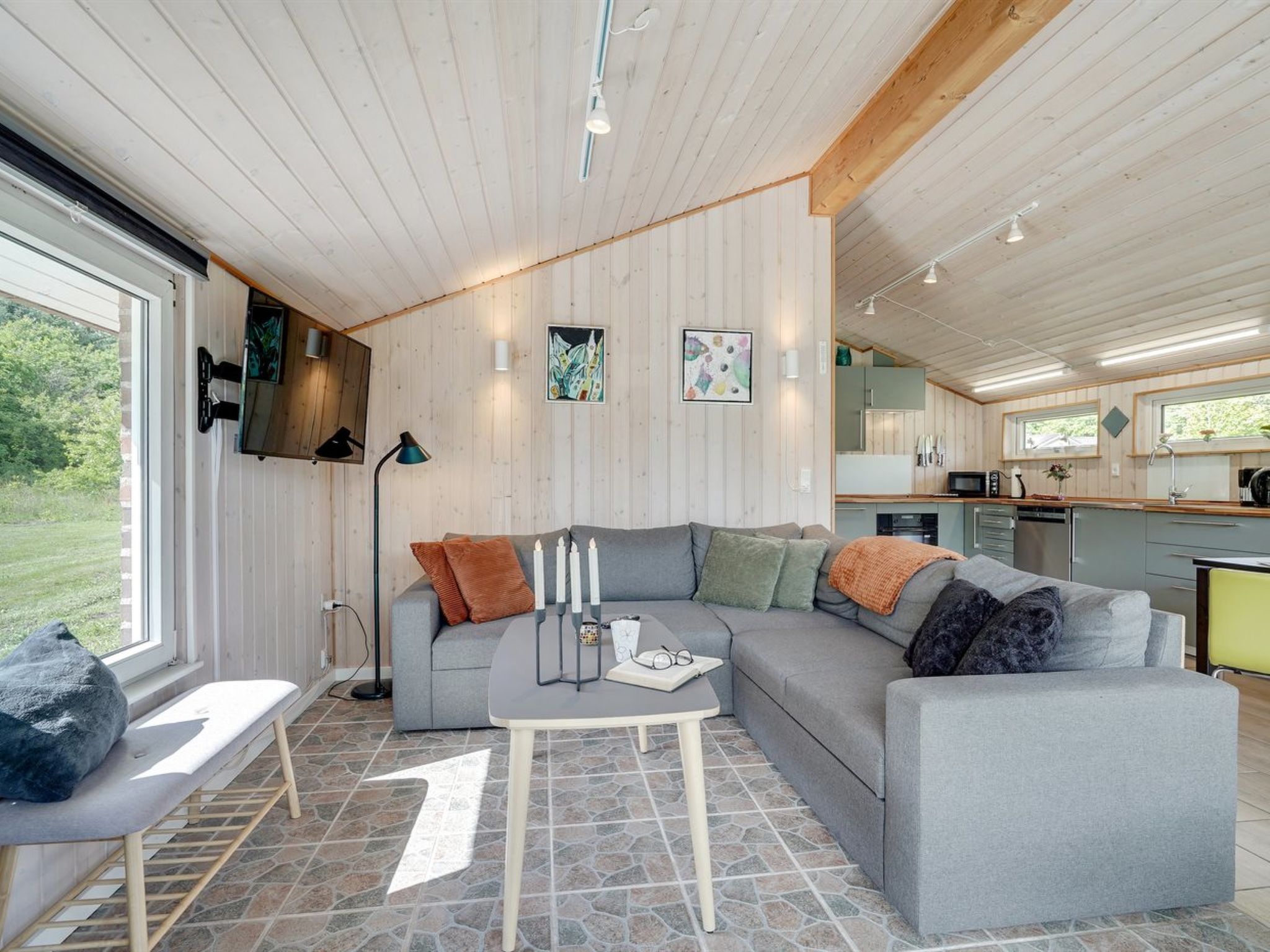 "Alois" - 31km from the sea - Inside