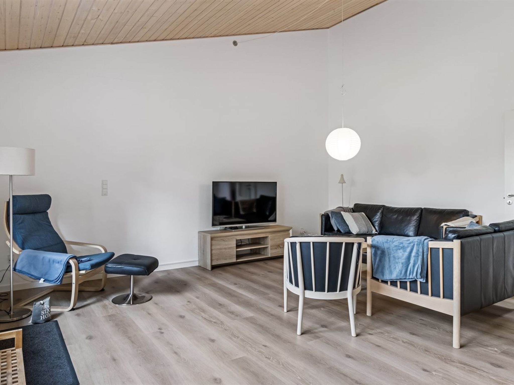 "Marlina" - 30km from the sea-Binnen
