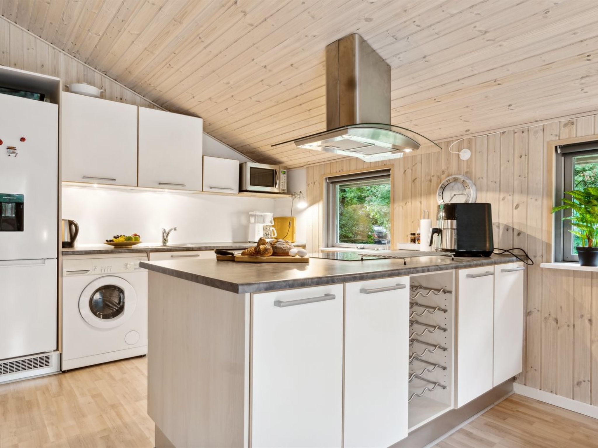 "Zaharinka" - 30km from the sea - Binnen