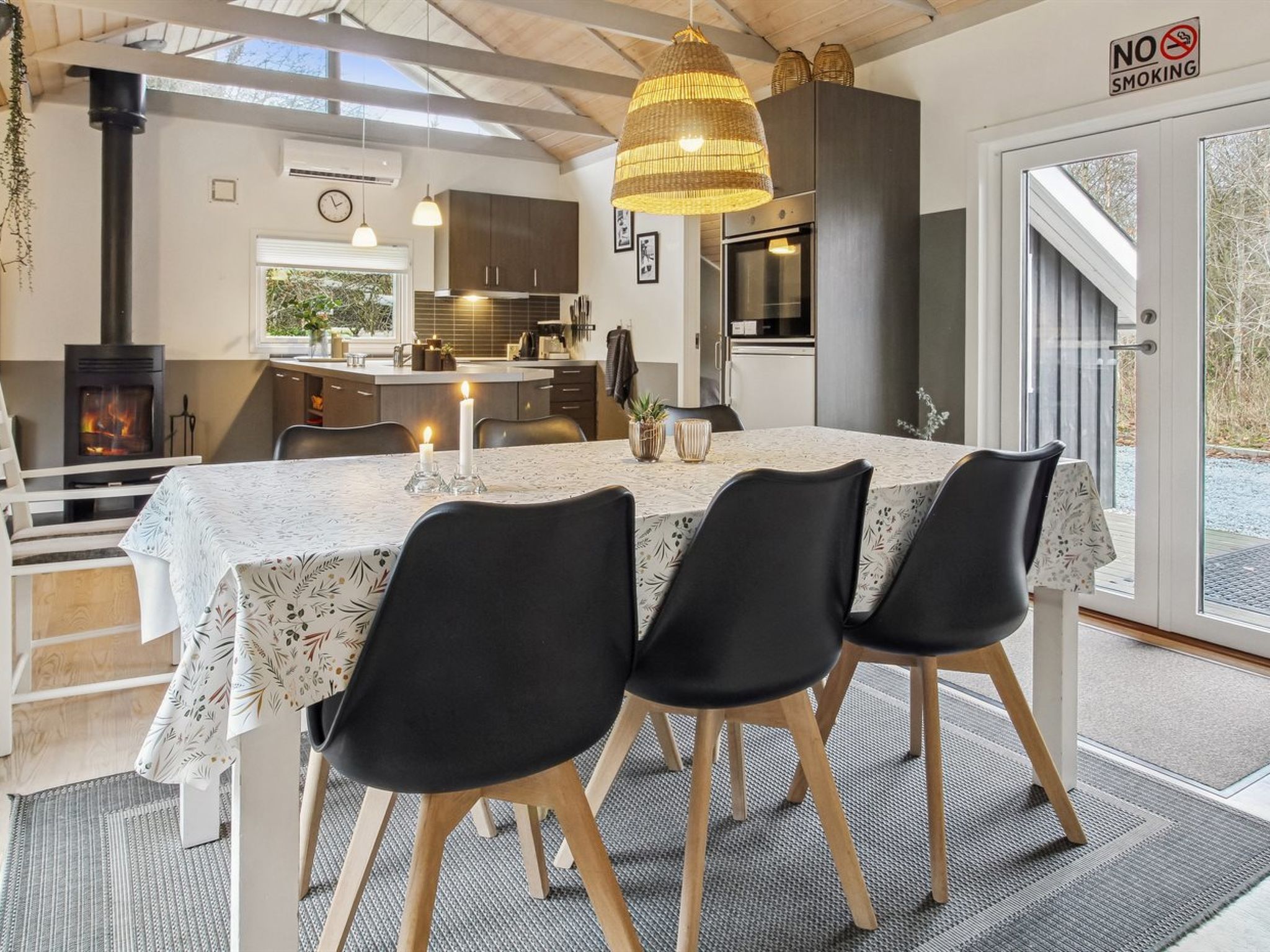 "Nedelko" - 30km from the sea-Binnen