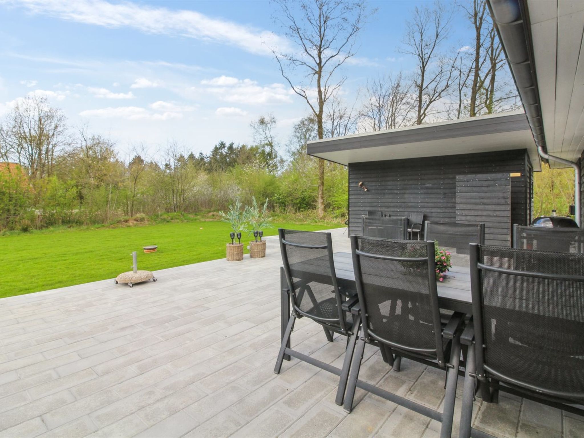 "Solvejg" - 30km from the sea - Buiten
