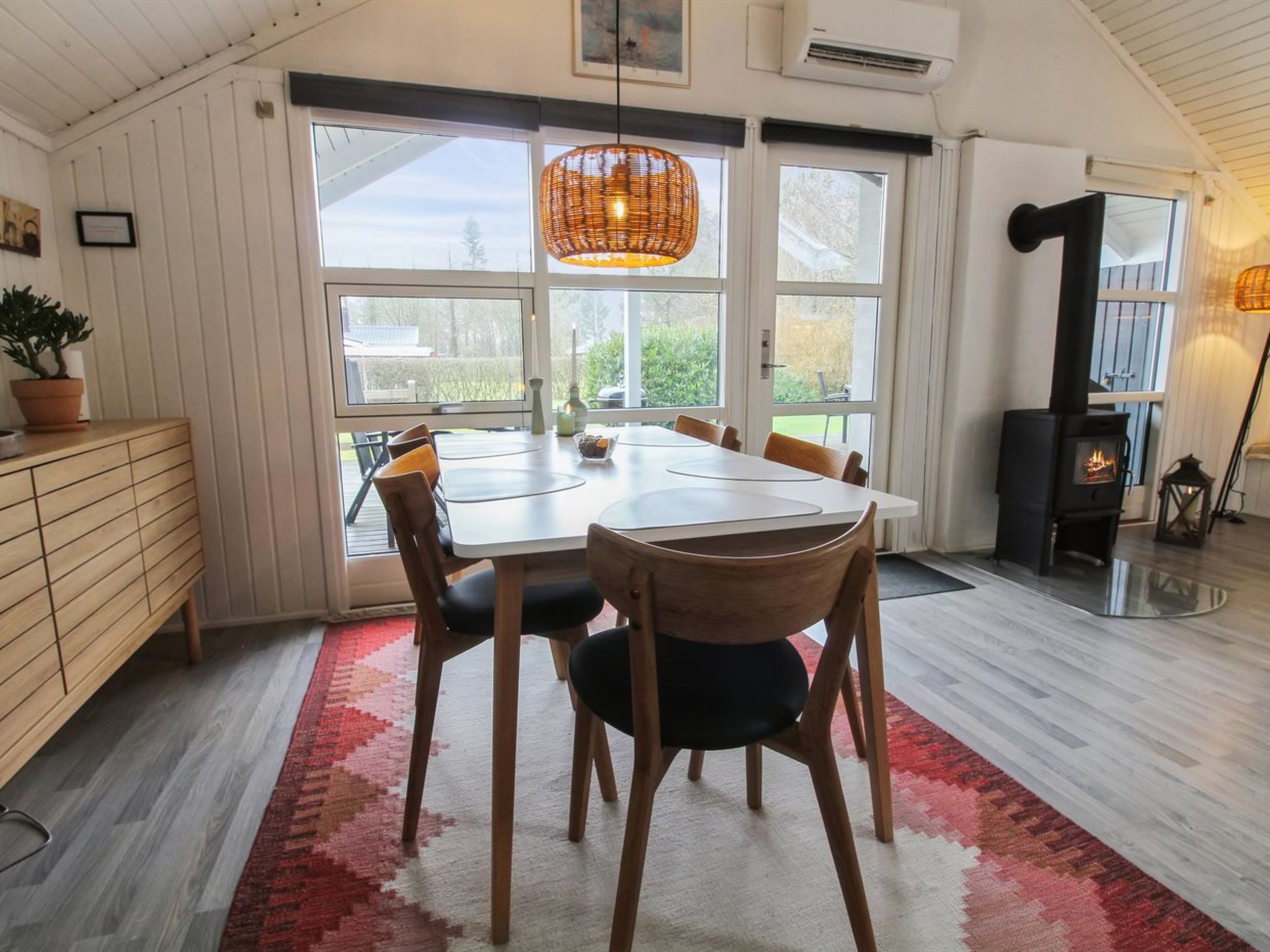 "Rosalie" - 29km from the sea-Binnen