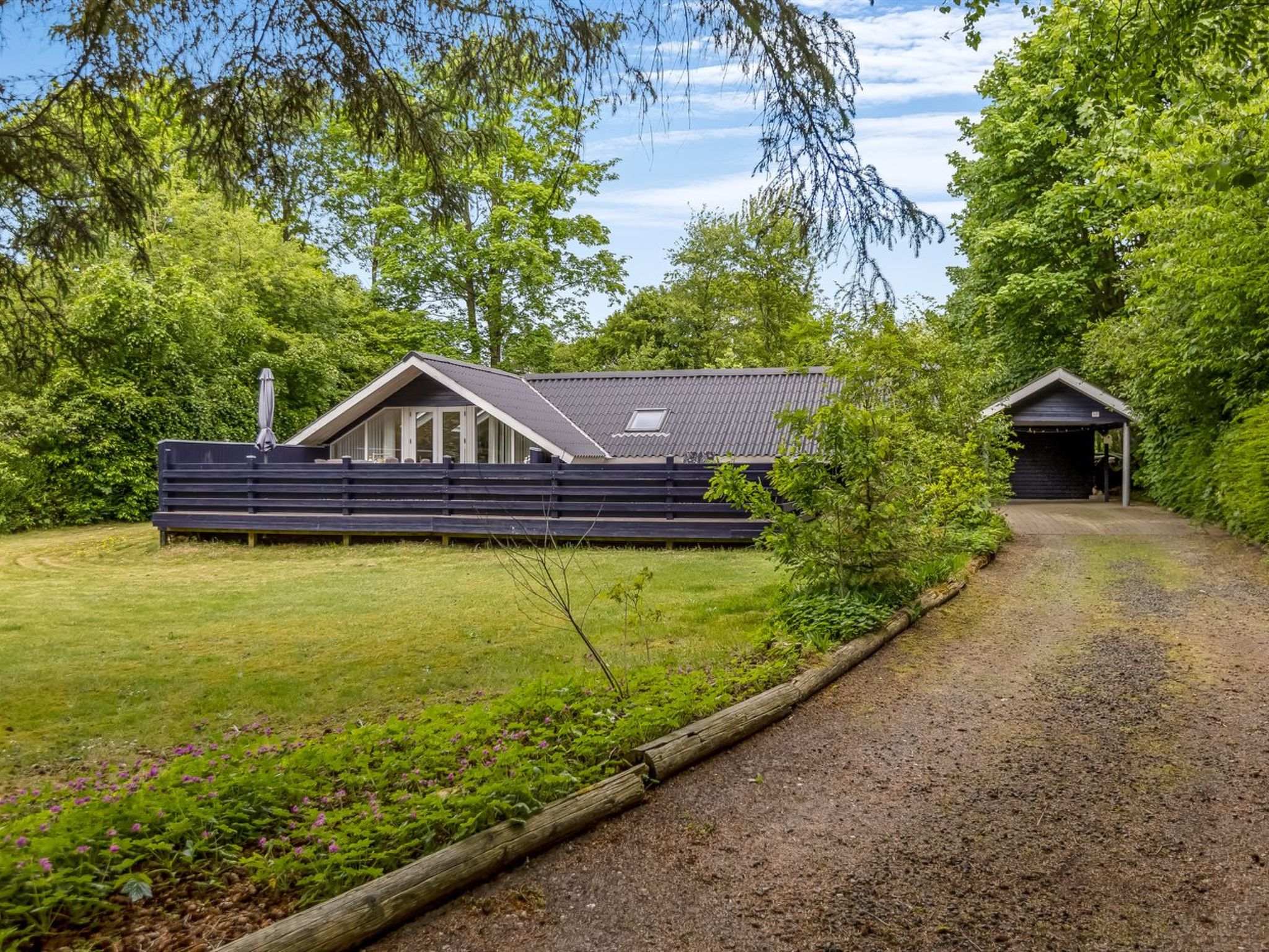 "Mila" - 30km from the sea-Buiten