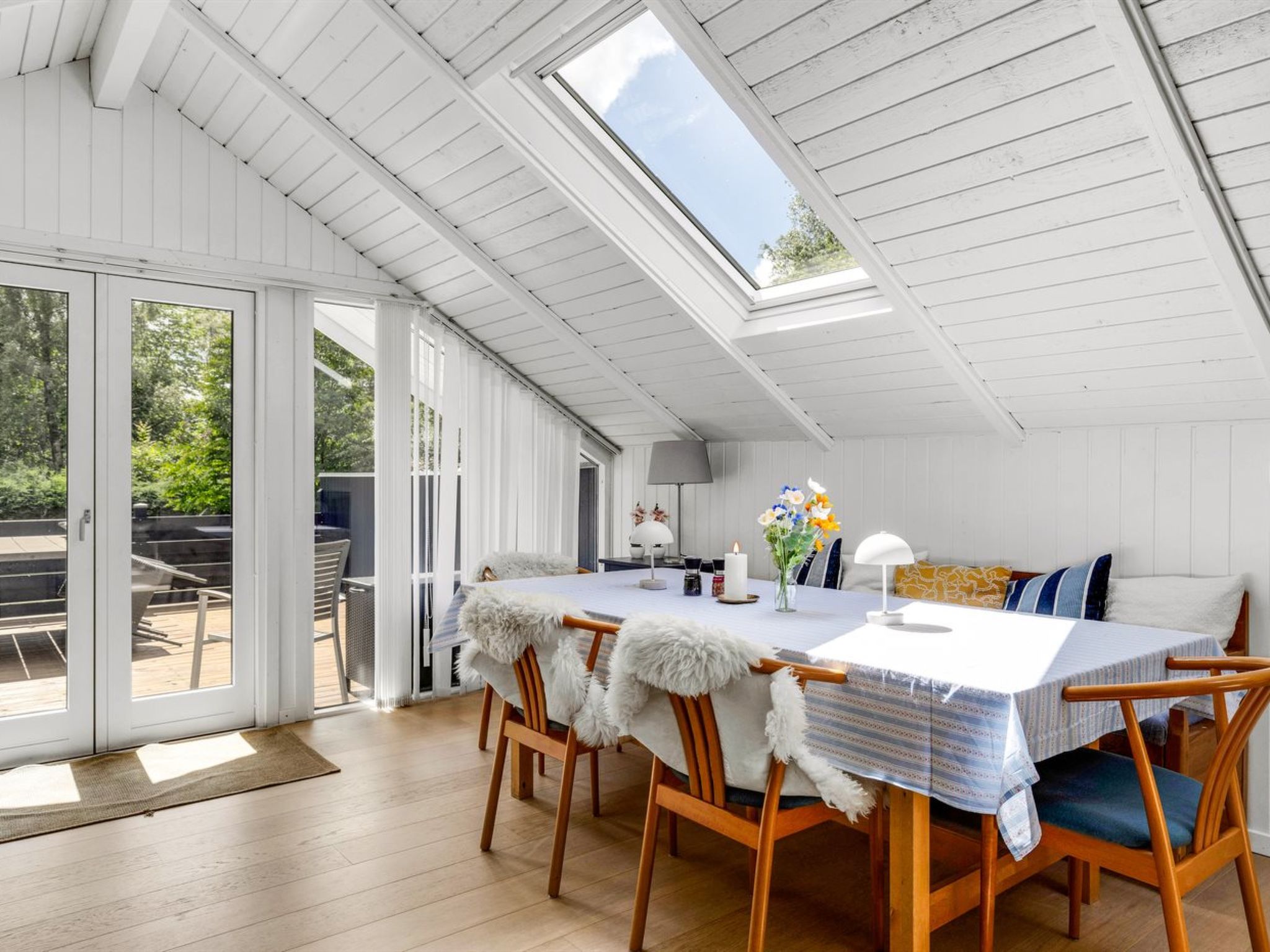 "Mila" - 30km from the sea - Binnen