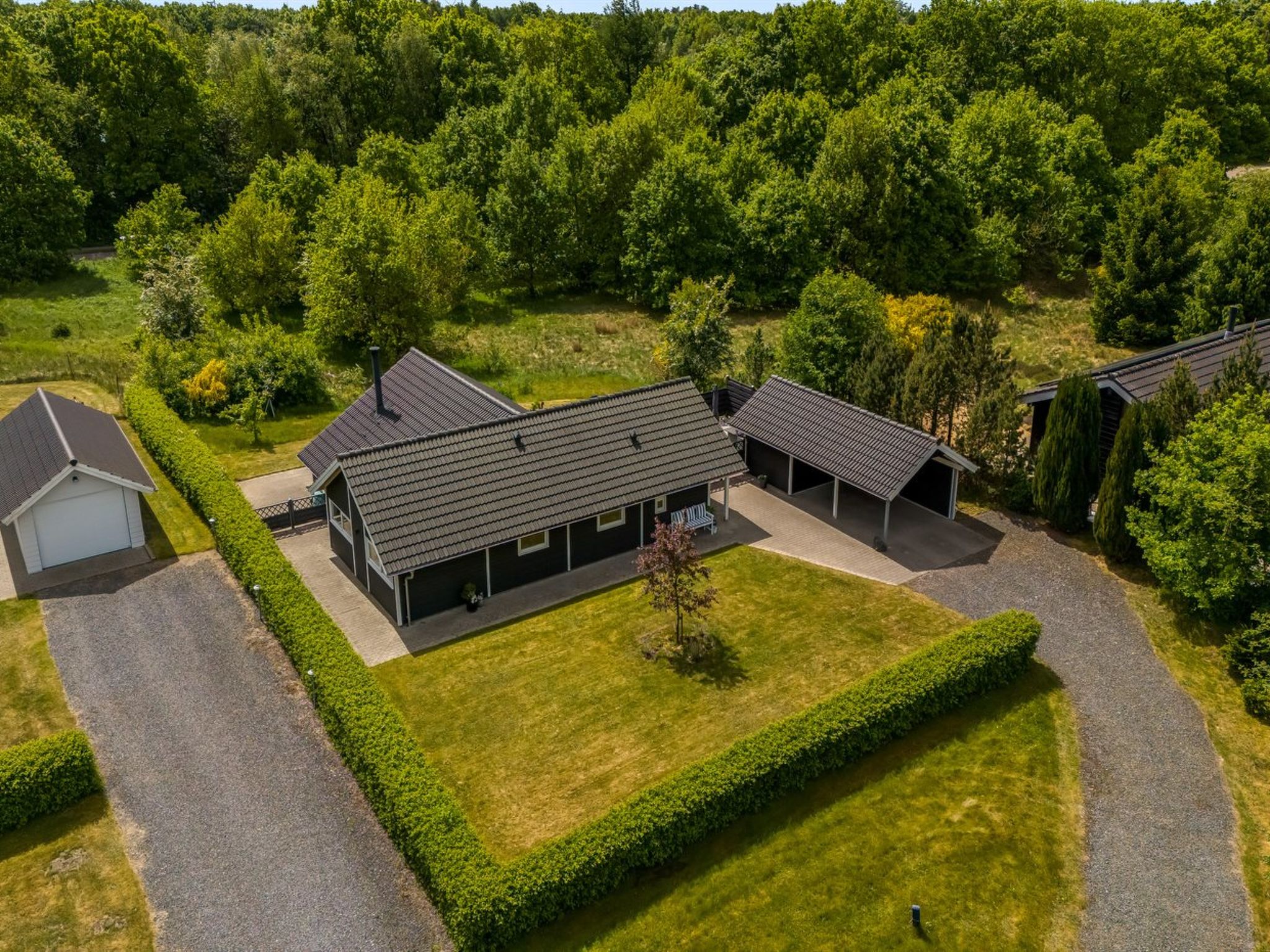 "Truels" - 30km from the sea - Buiten