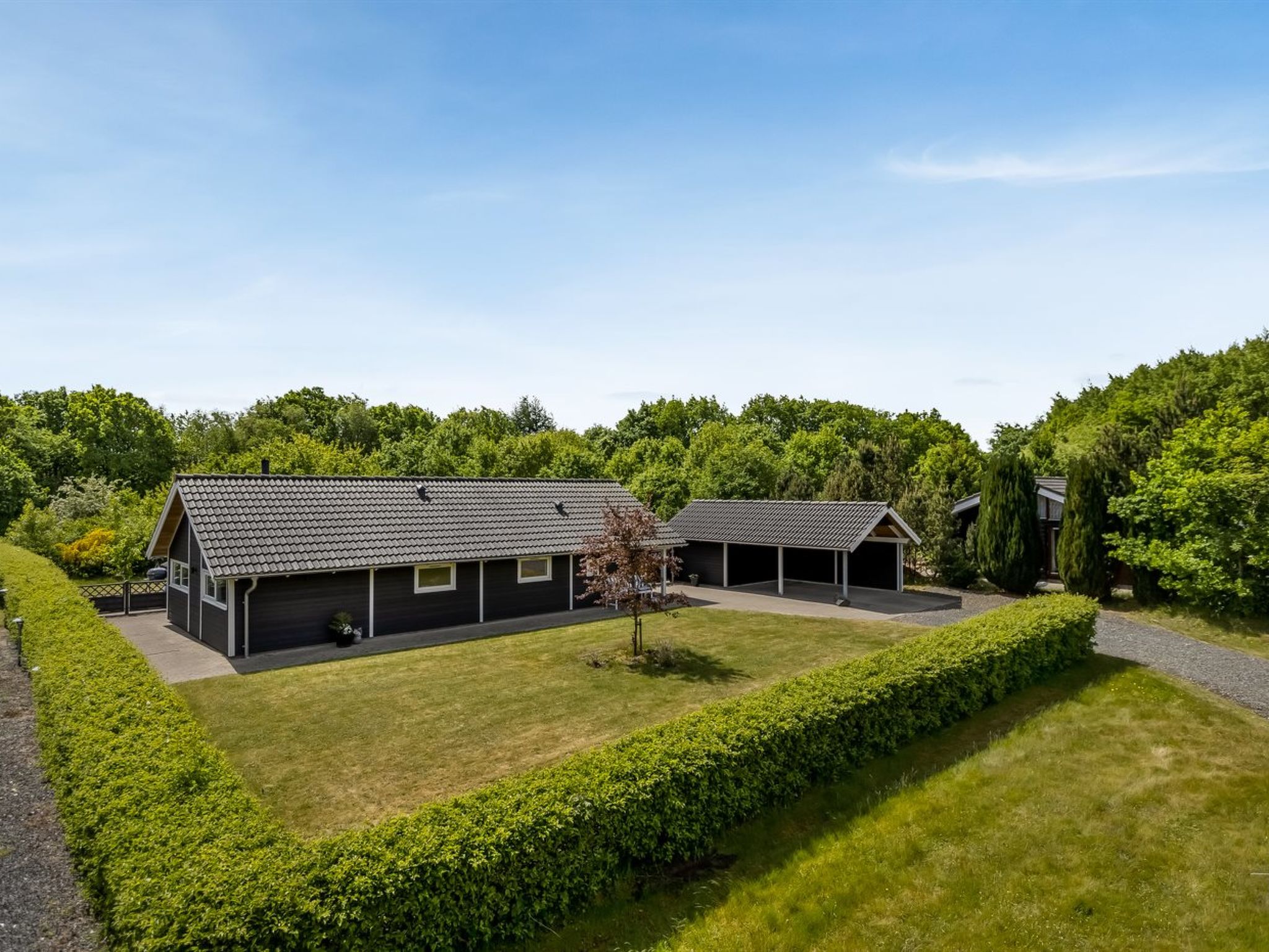 "Truels" - 30km from the sea - Buiten