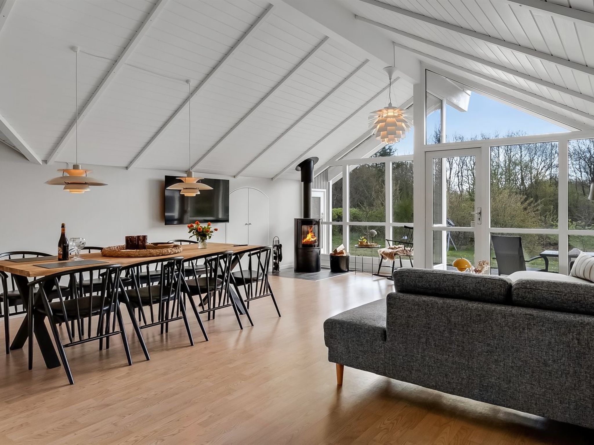 "Truels" - 30km from the sea - Binnen
