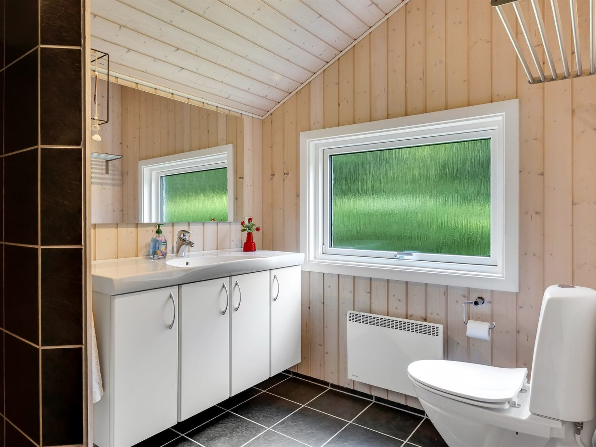 "Naimi" - 30km from the sea - Binnen