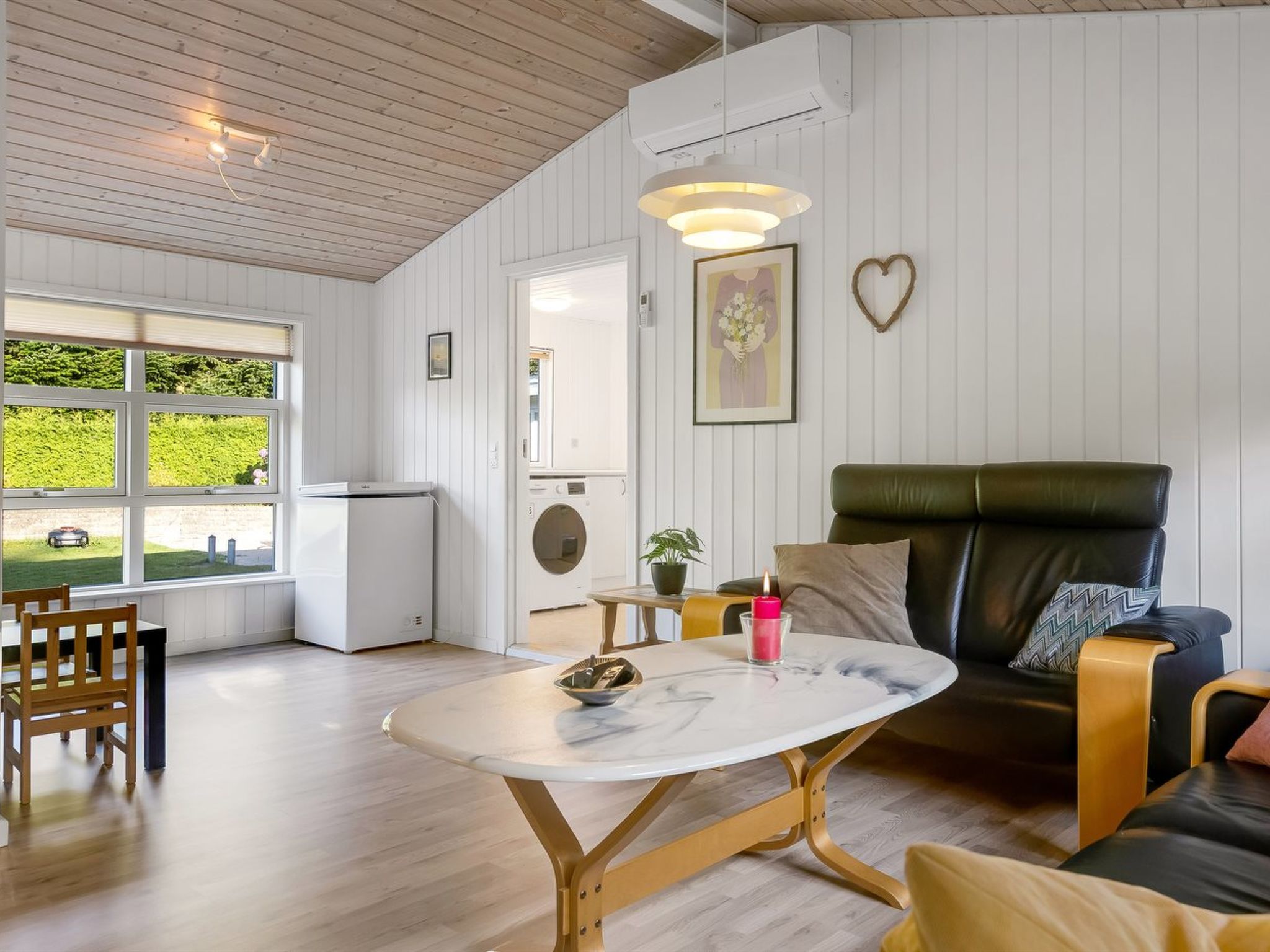 "Dorethea" - 30km from the sea - Binnen