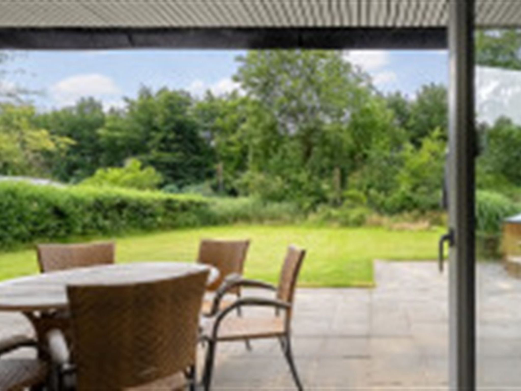 "Kennet" - 30km from the sea-Buiten