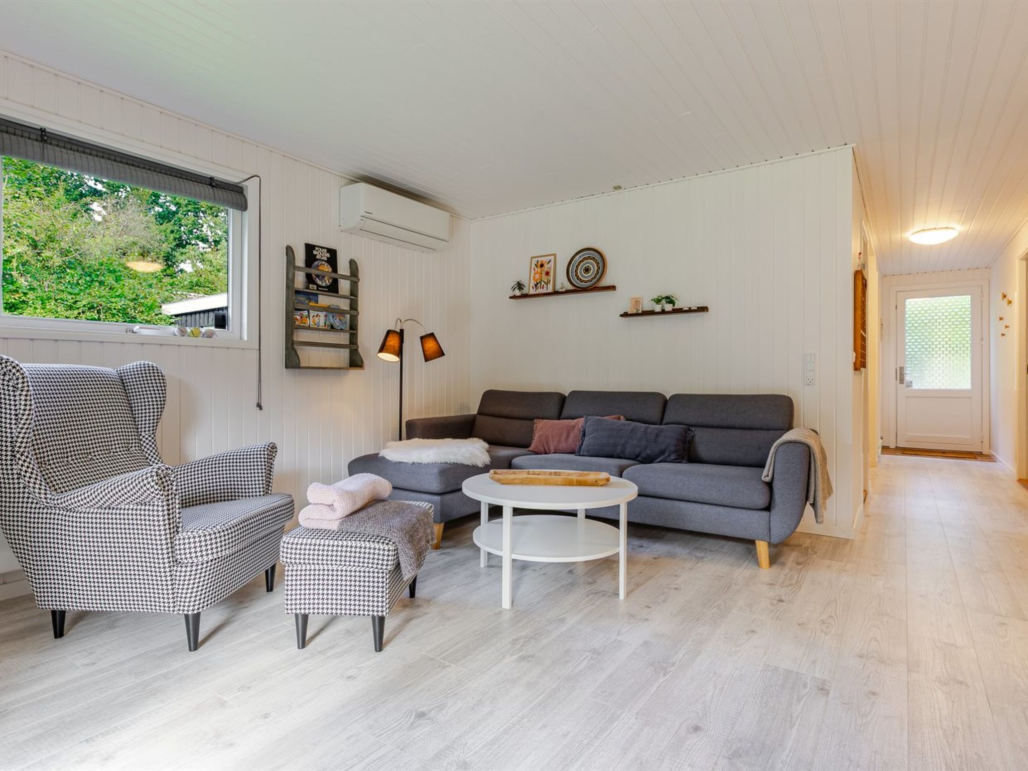 "Kennet" - 30km from the sea-Binnen