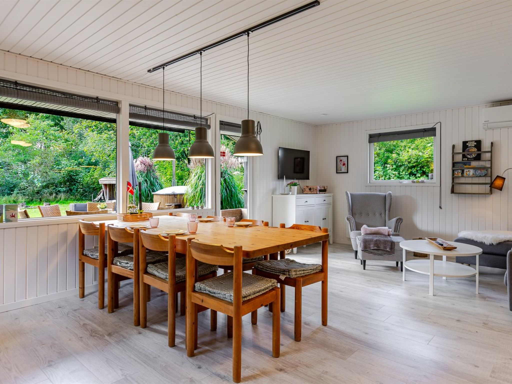 "Kennet" - 30km from the sea-Binnen