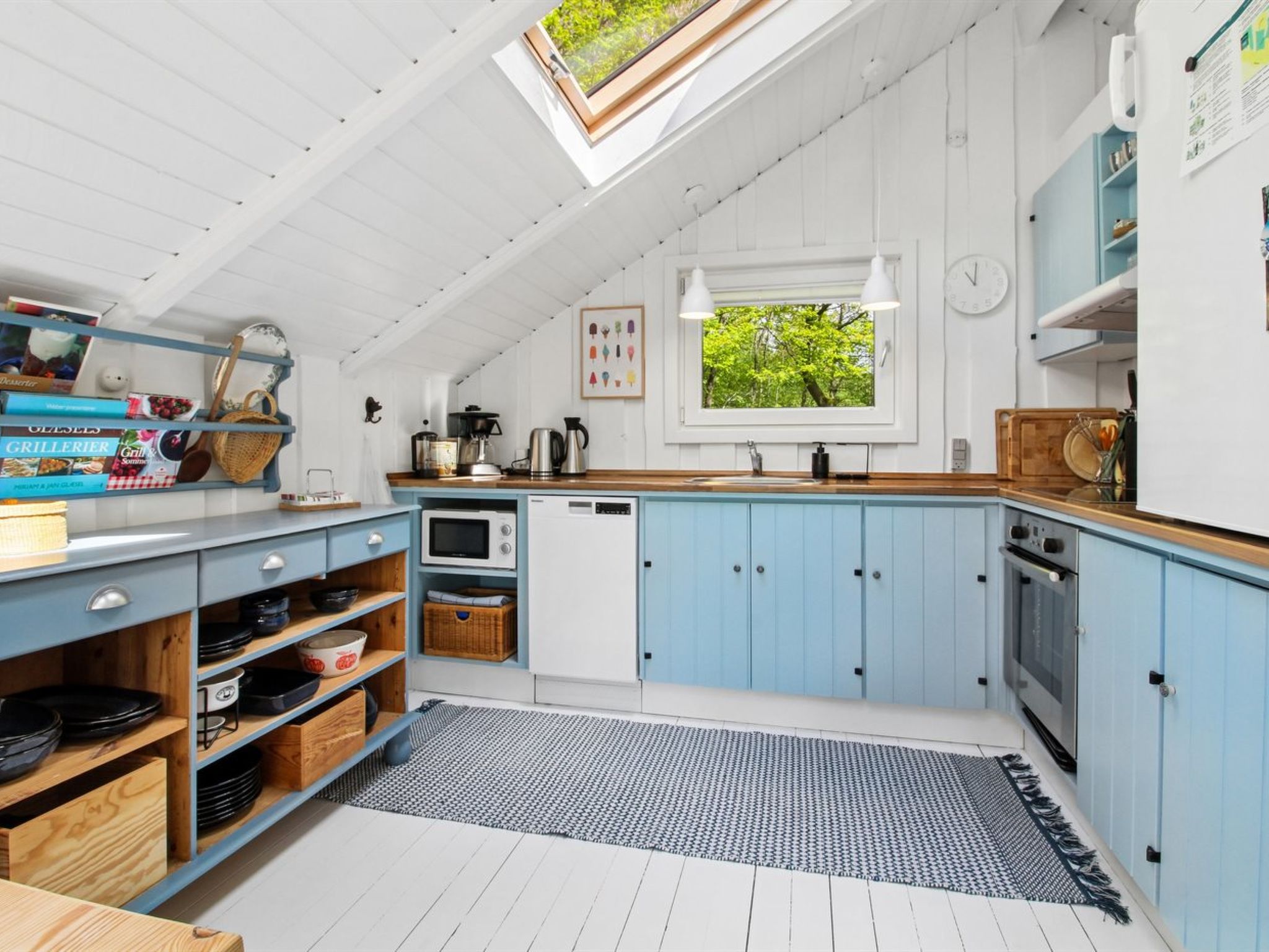 "Ilwith" - 28km from the sea - Inside