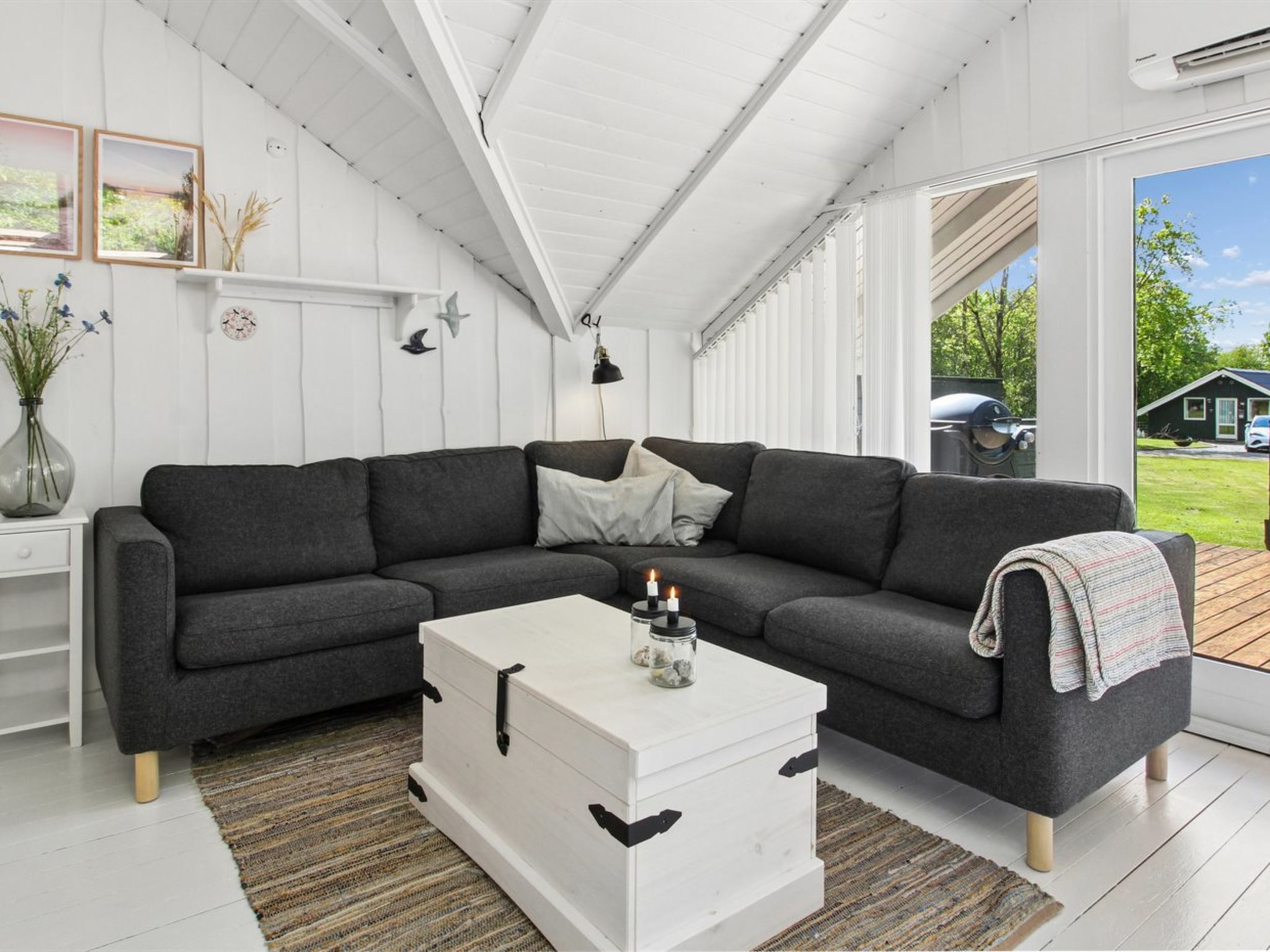 "Ilwith" - 28km from the sea - Inside