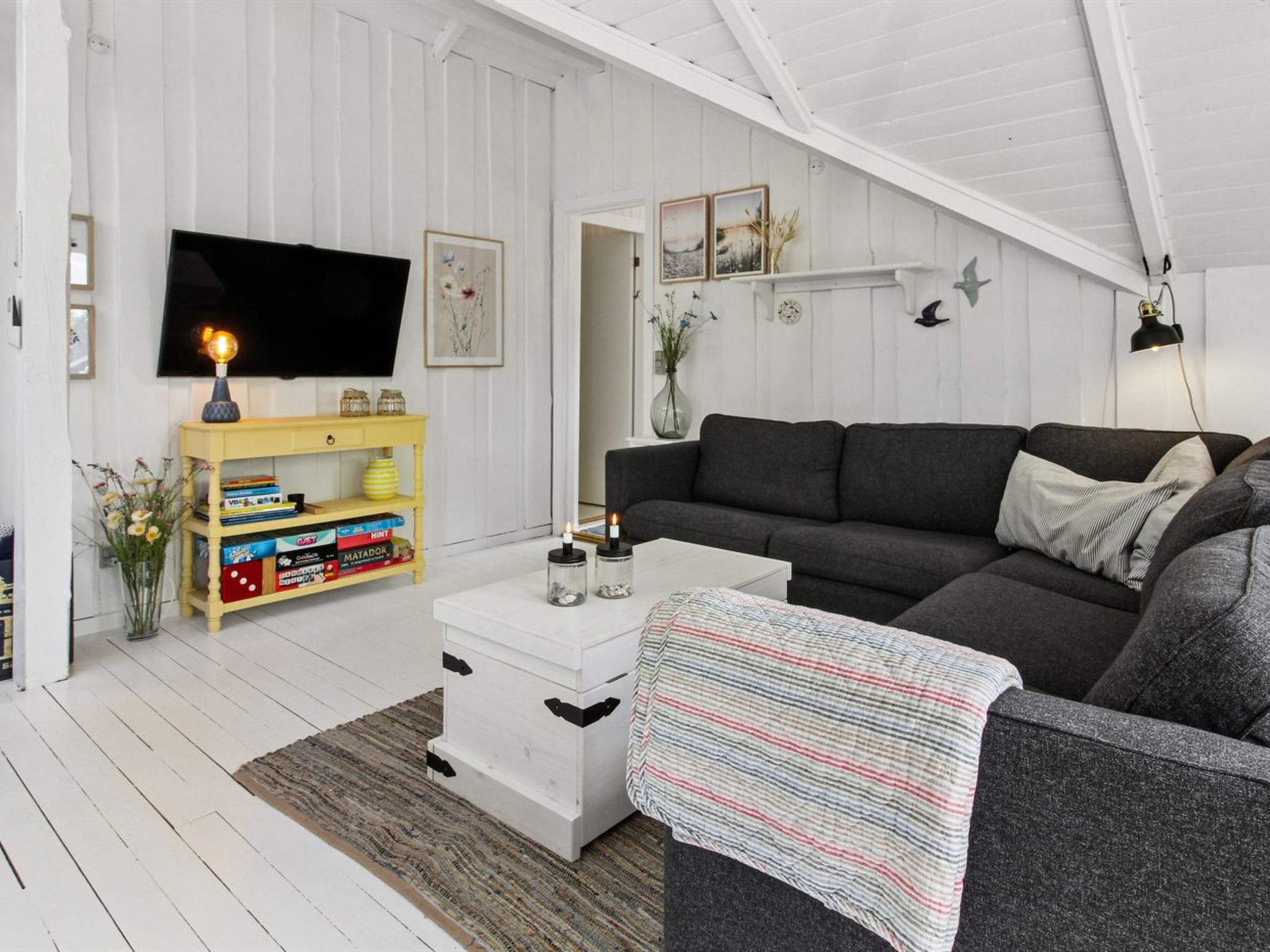 "Ilwith" - 28km from the sea - Inside