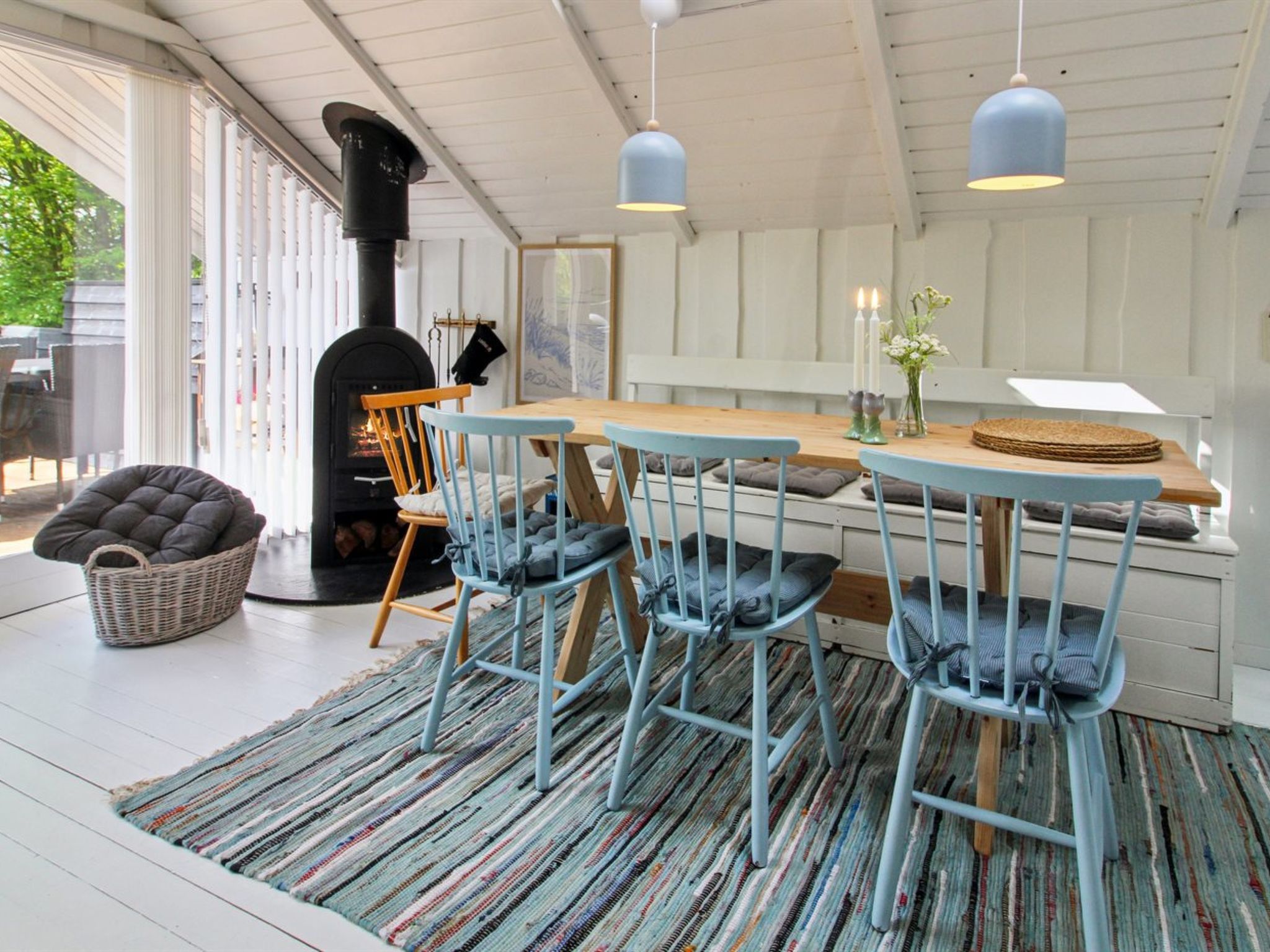 "Ilwith" - 28km from the sea - Inside