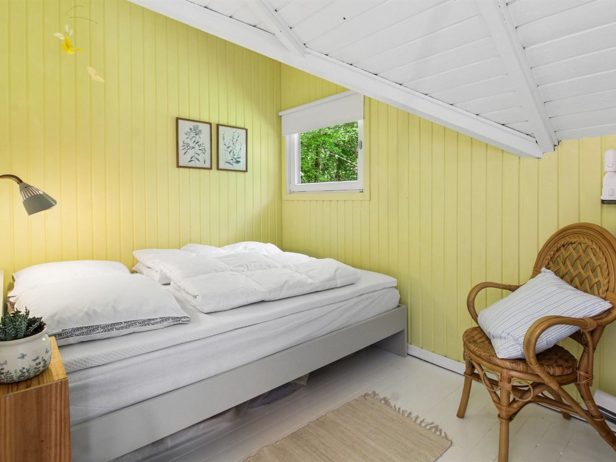 "Ilwith" - 28km from the sea - Inside