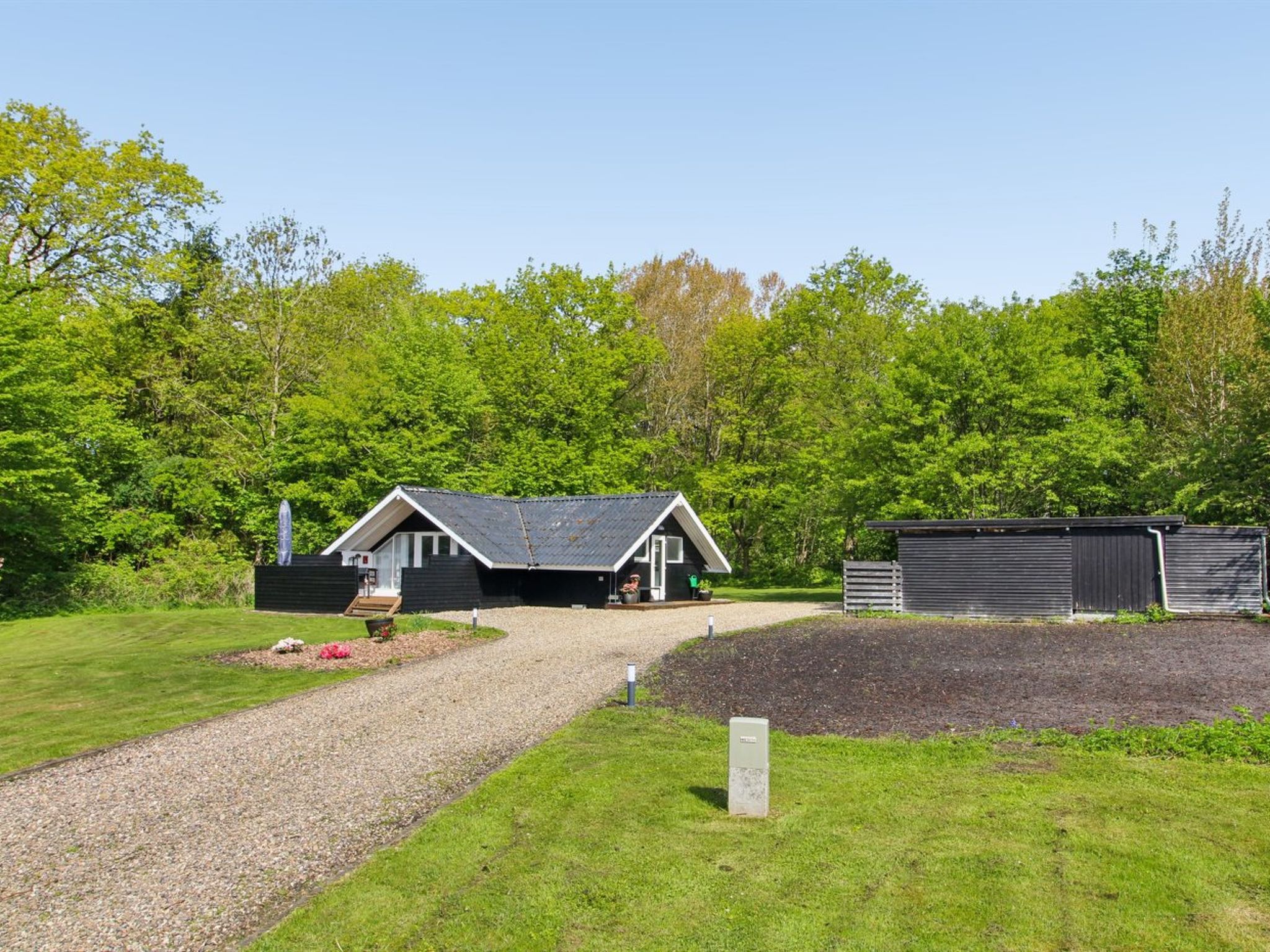 "Ilwith" - 28km from the sea