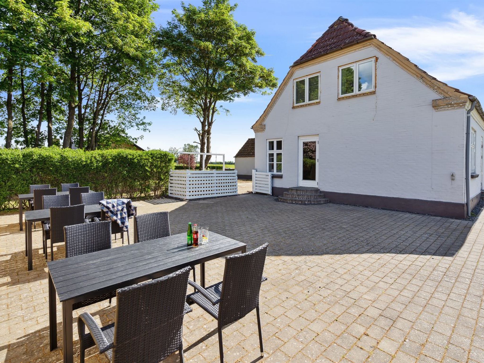 "Essie" - 20km from the sea - Buiten