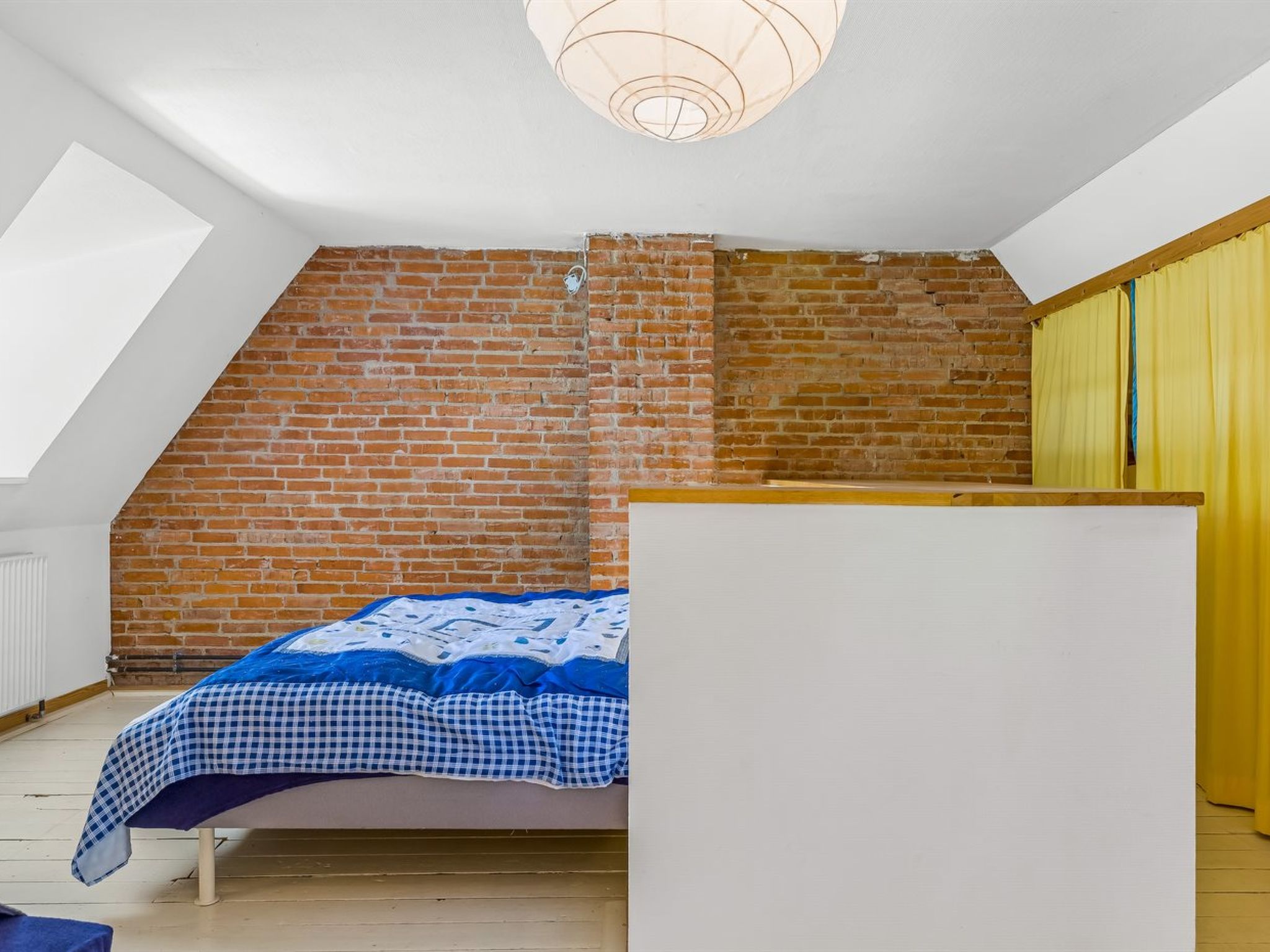 "Thilo" - 39km from the sea - Inside