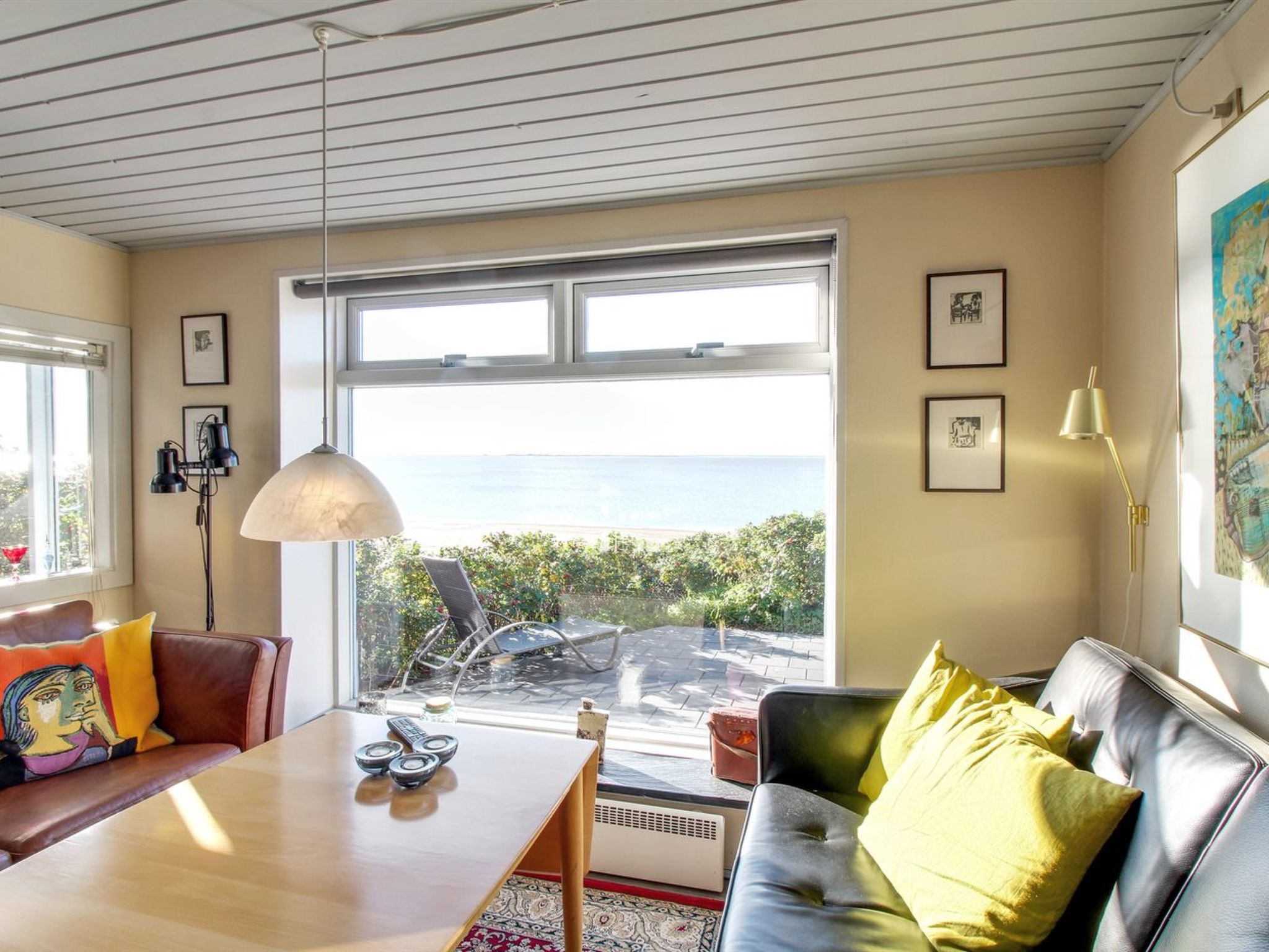 "Erno" - 20m from the sea - Binnen