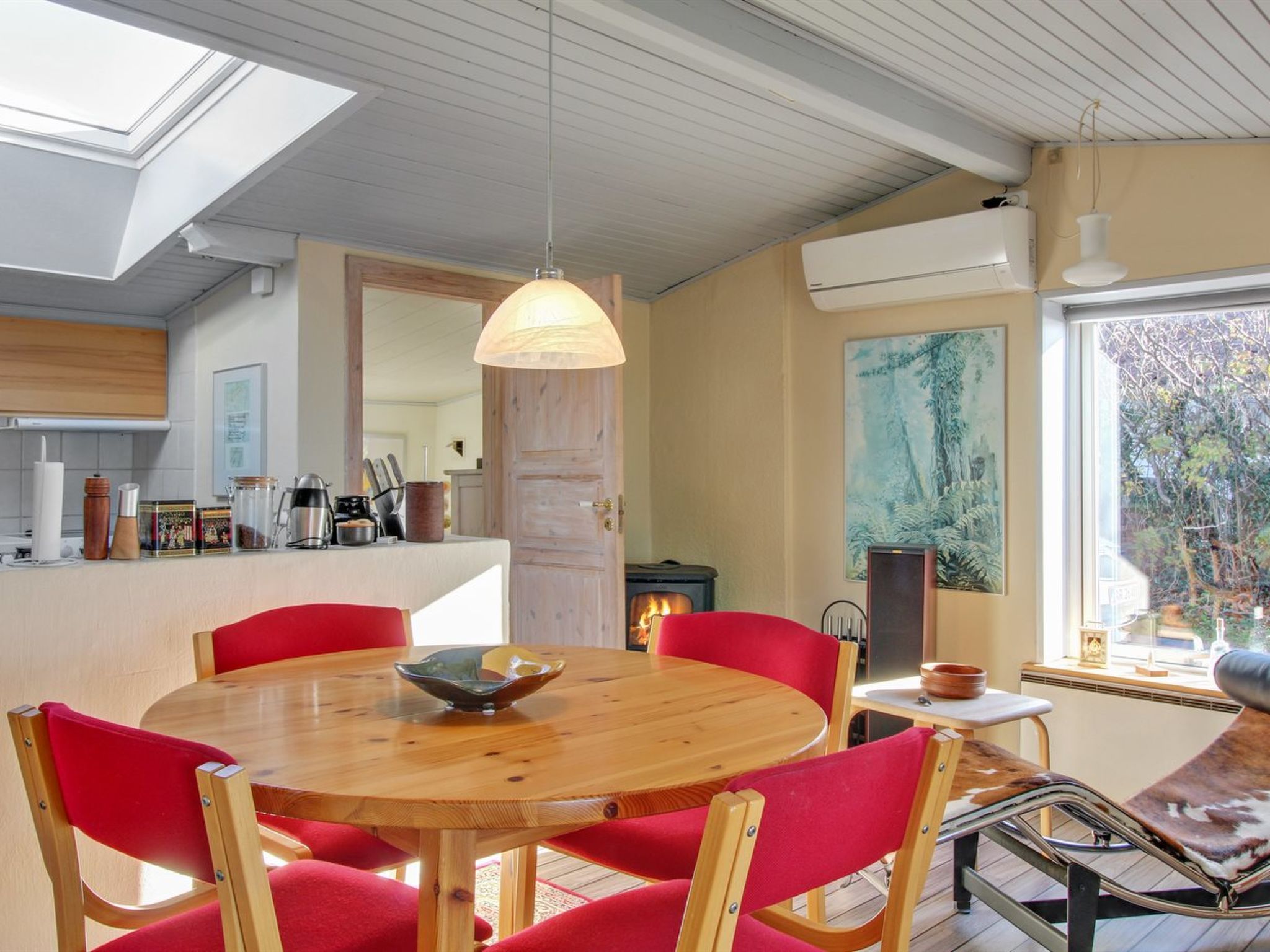 "Erno" - 20m from the sea - Binnen