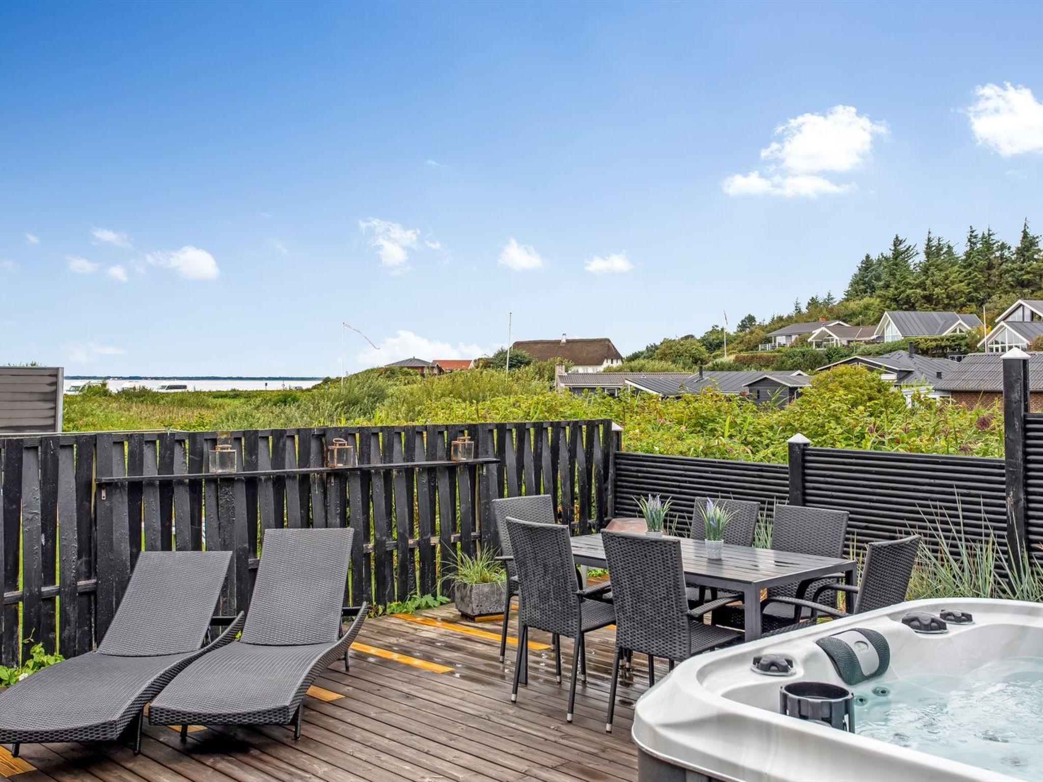 "Solfrid" - 150m from the sea-Buiten
