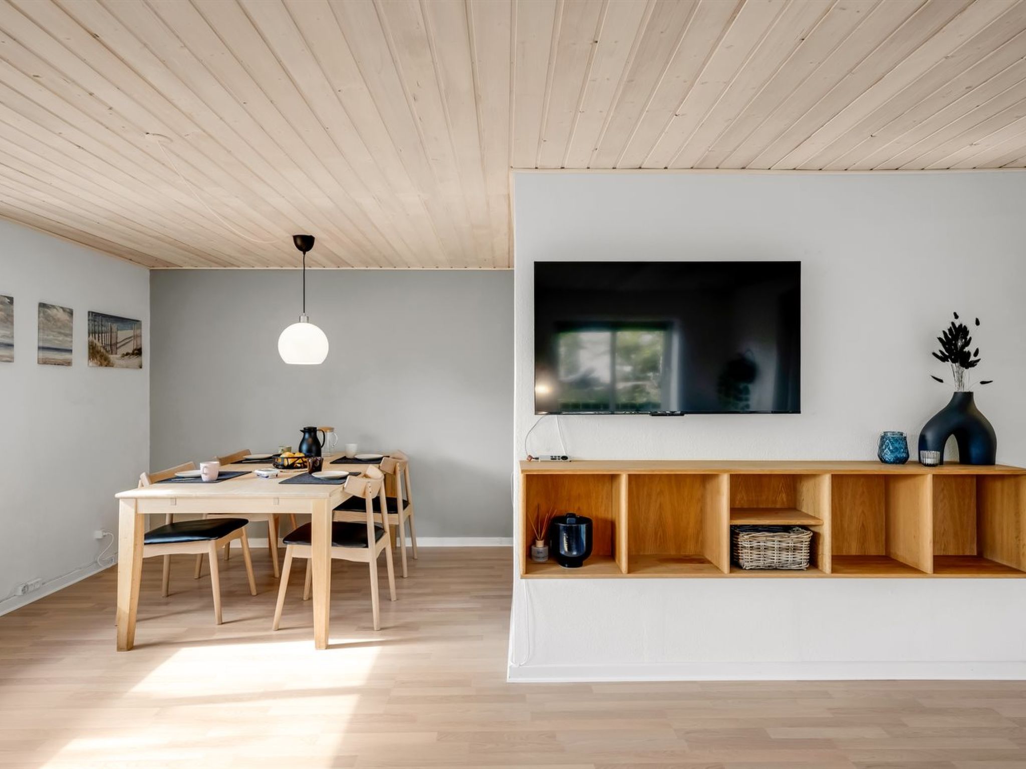 "Eino" - 150m from the sea - Inside