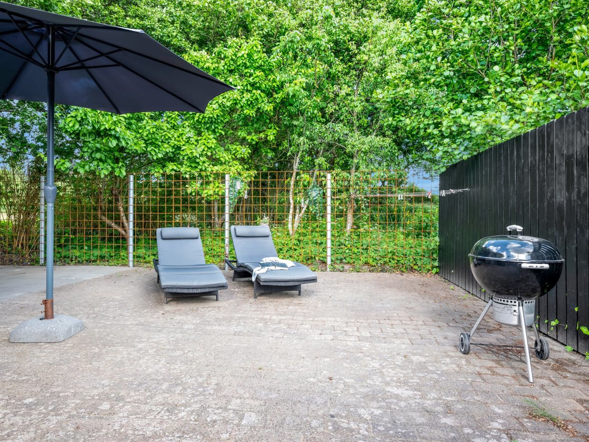 "Eino" - 150m from the sea - Outside