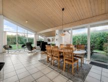 Ferienhaus Takenya