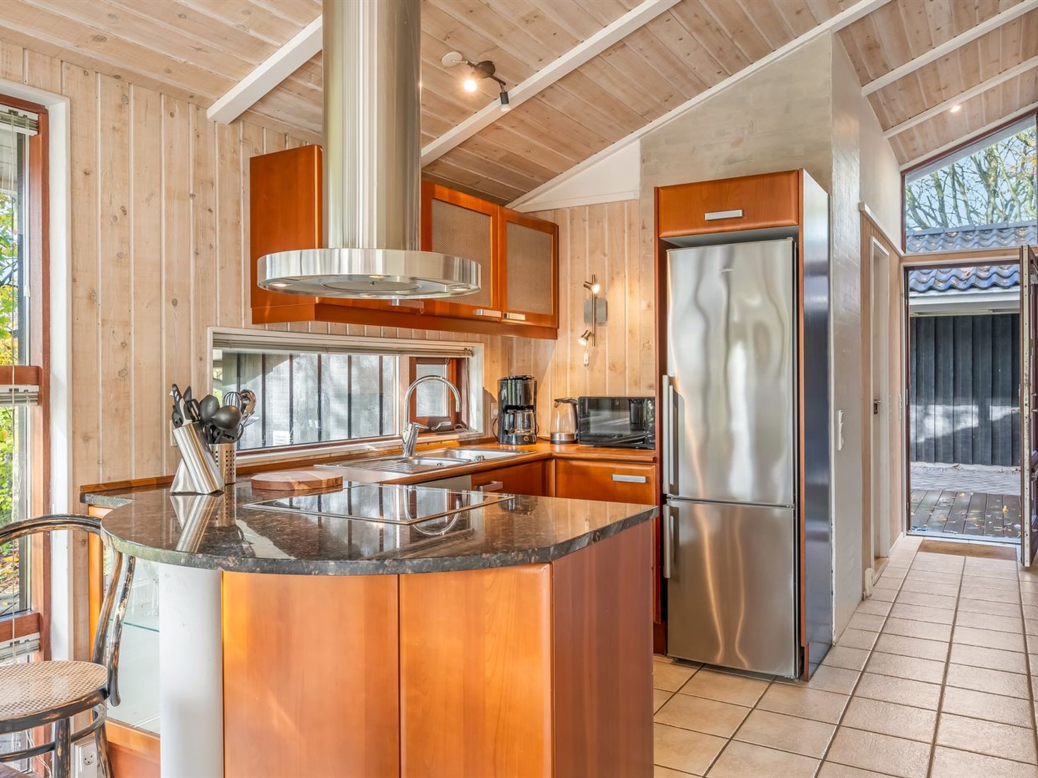 "Jord" - 3.7km from the sea-Drinnen