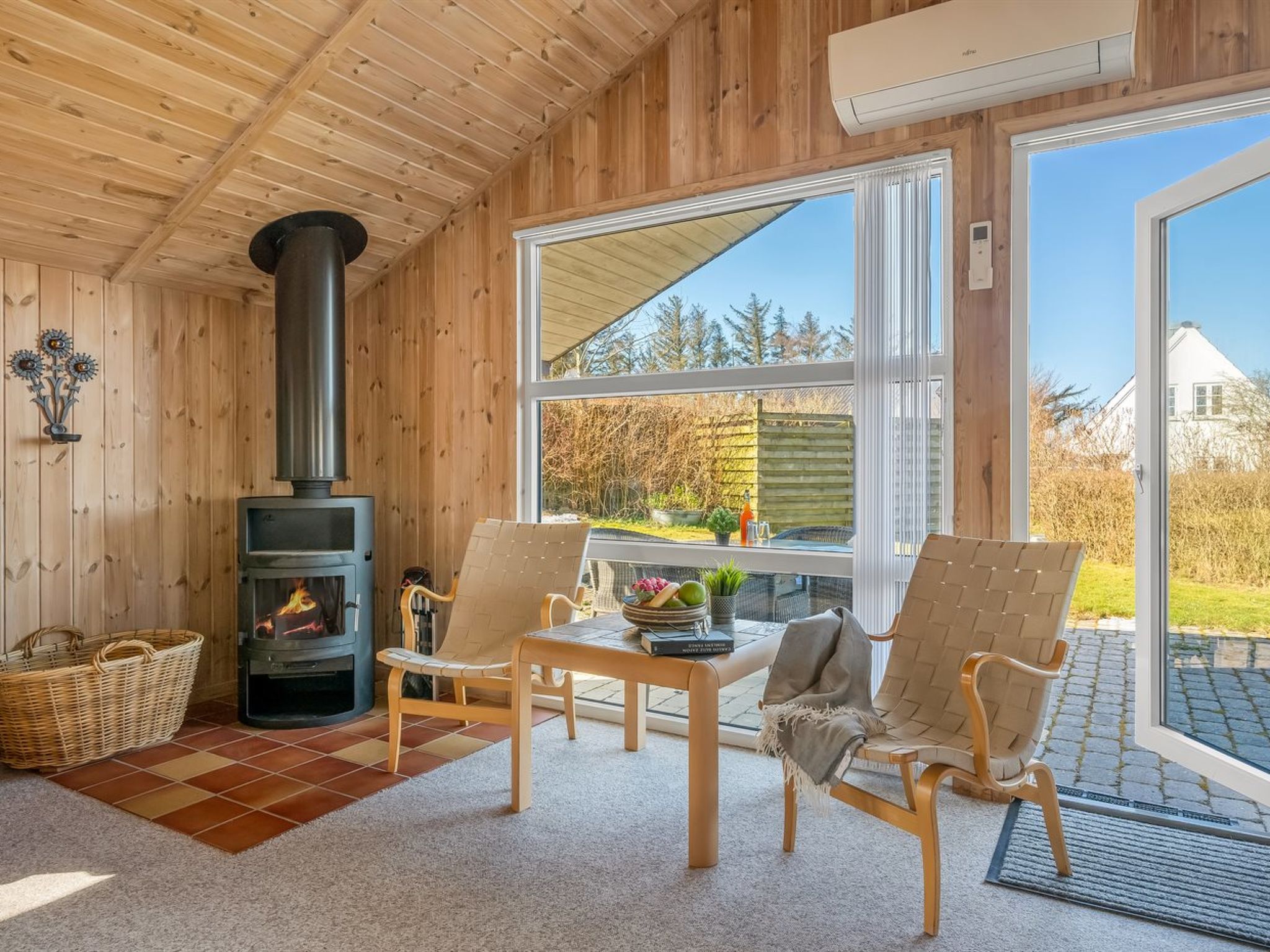 "Heika" - 6.8km from the sea - Drinnen