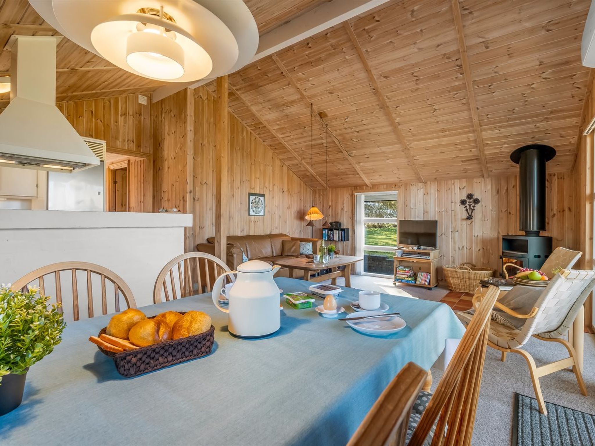 "Heika" - 6.8km from the sea - Inside