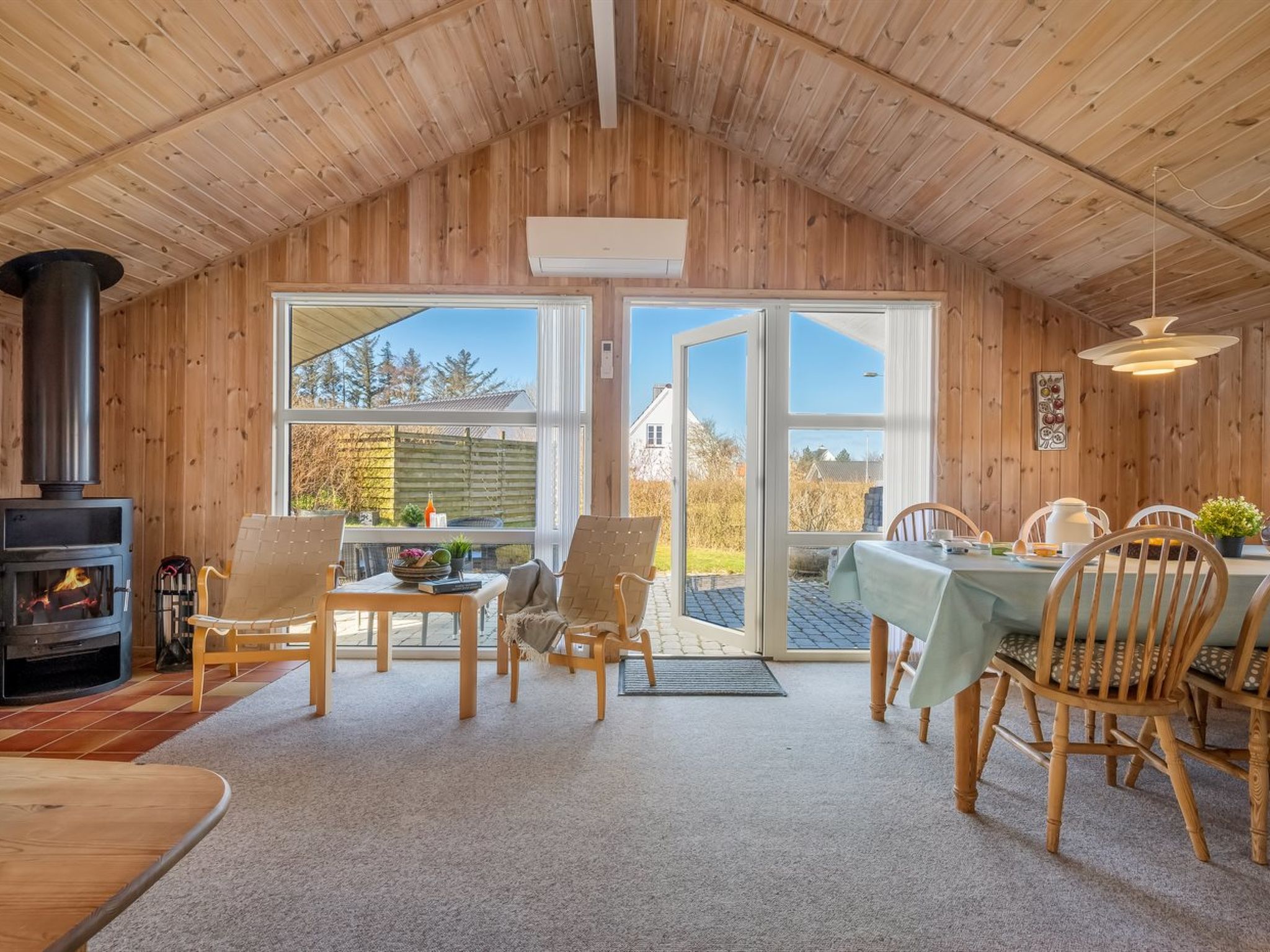 "Heika" - 6.8km from the sea - Inside