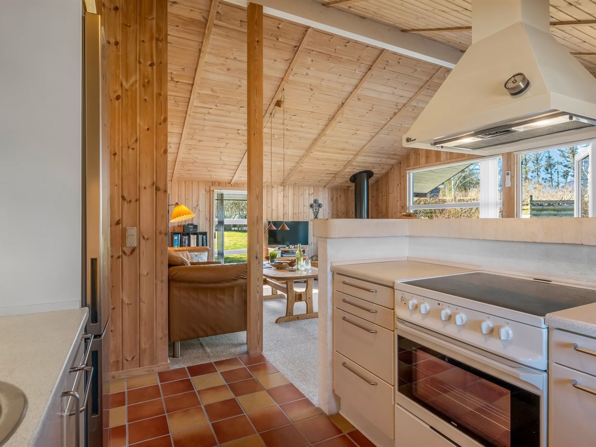 "Heika" - 6.8km from the sea - Inside