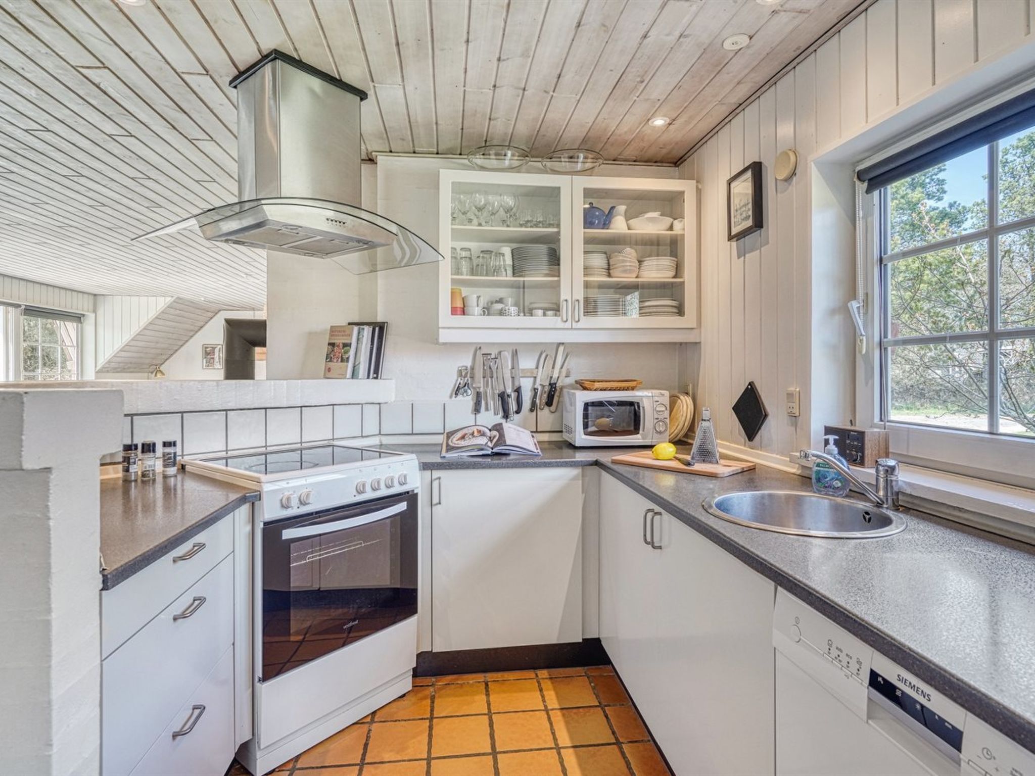"Iliana" - 1km from the sea-Inside