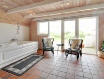 Vrijstaand vakantiehuis met sauna op 500 meter van de zee in Fanø - thumbnail 3