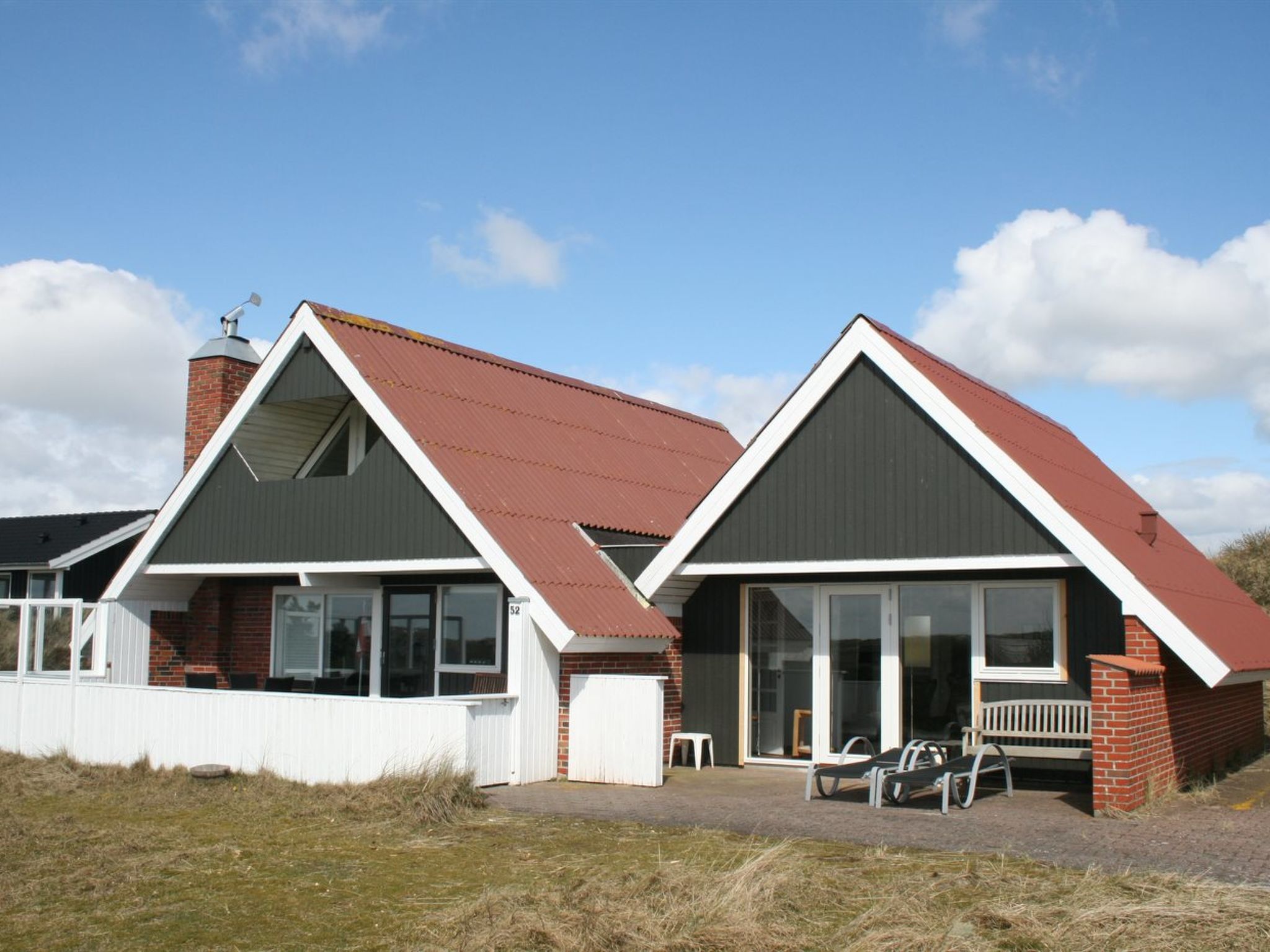 "Sys" - 500m from the sea