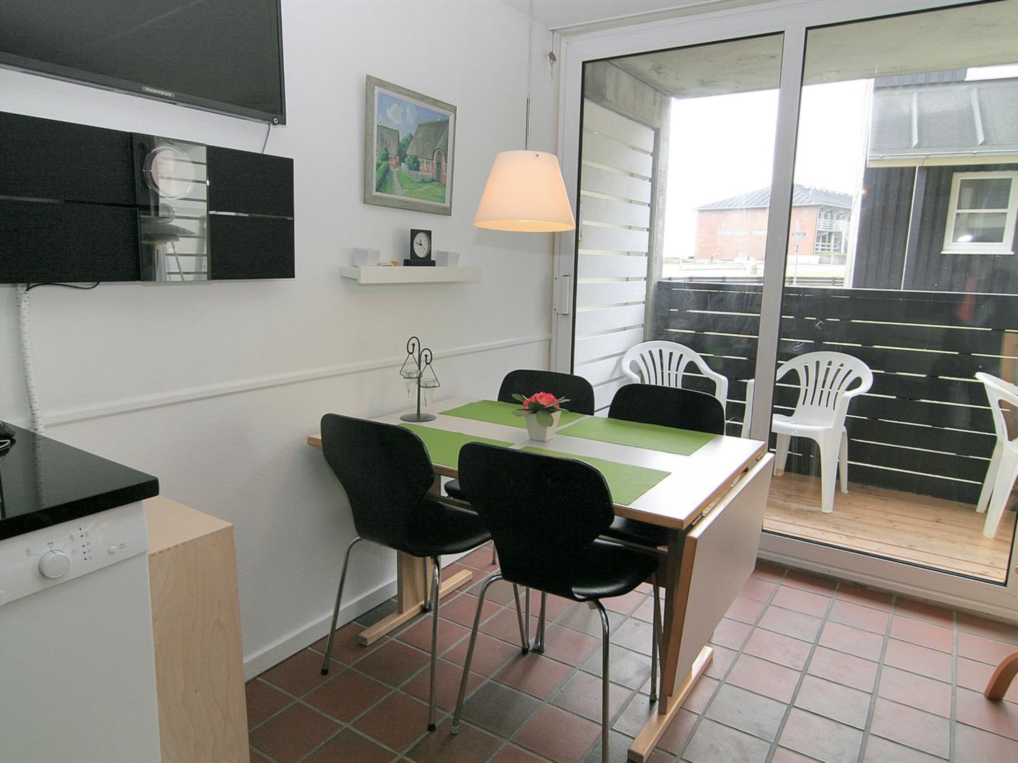 "Else" - 100m from the sea — Living Room (5 of 16)