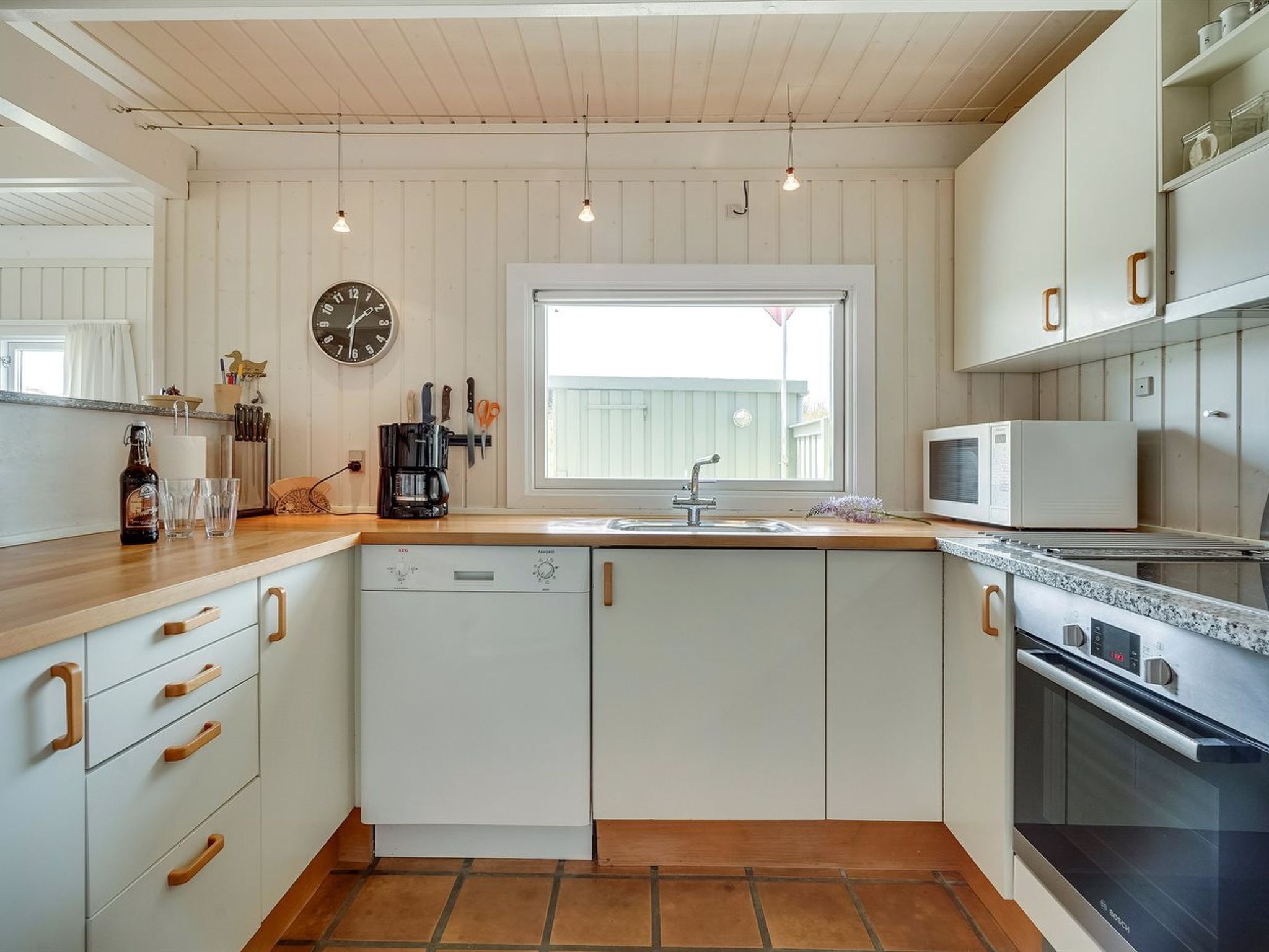 "Inra" - 400m from the sea - Binnen