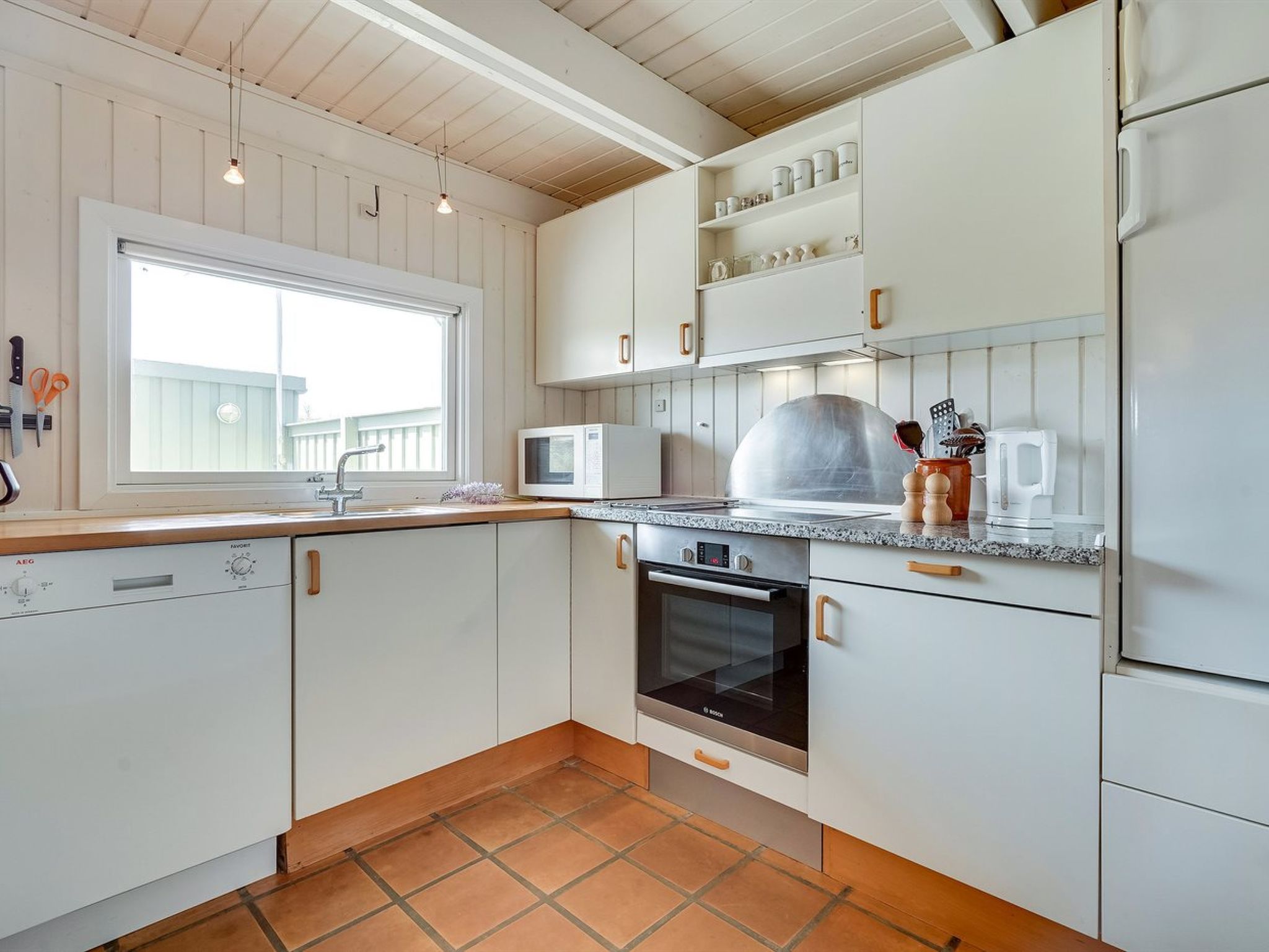 "Inra" - 400m from the sea - Binnen