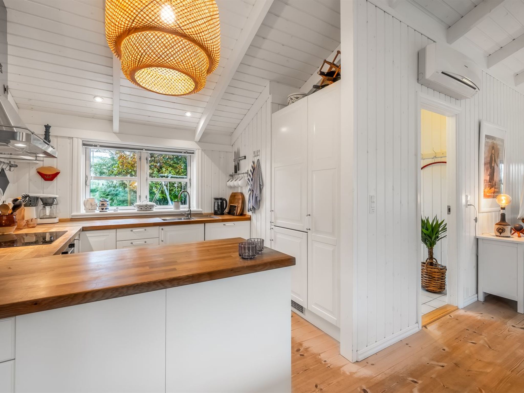 "Danko" - 1.5km from the sea - Binnen